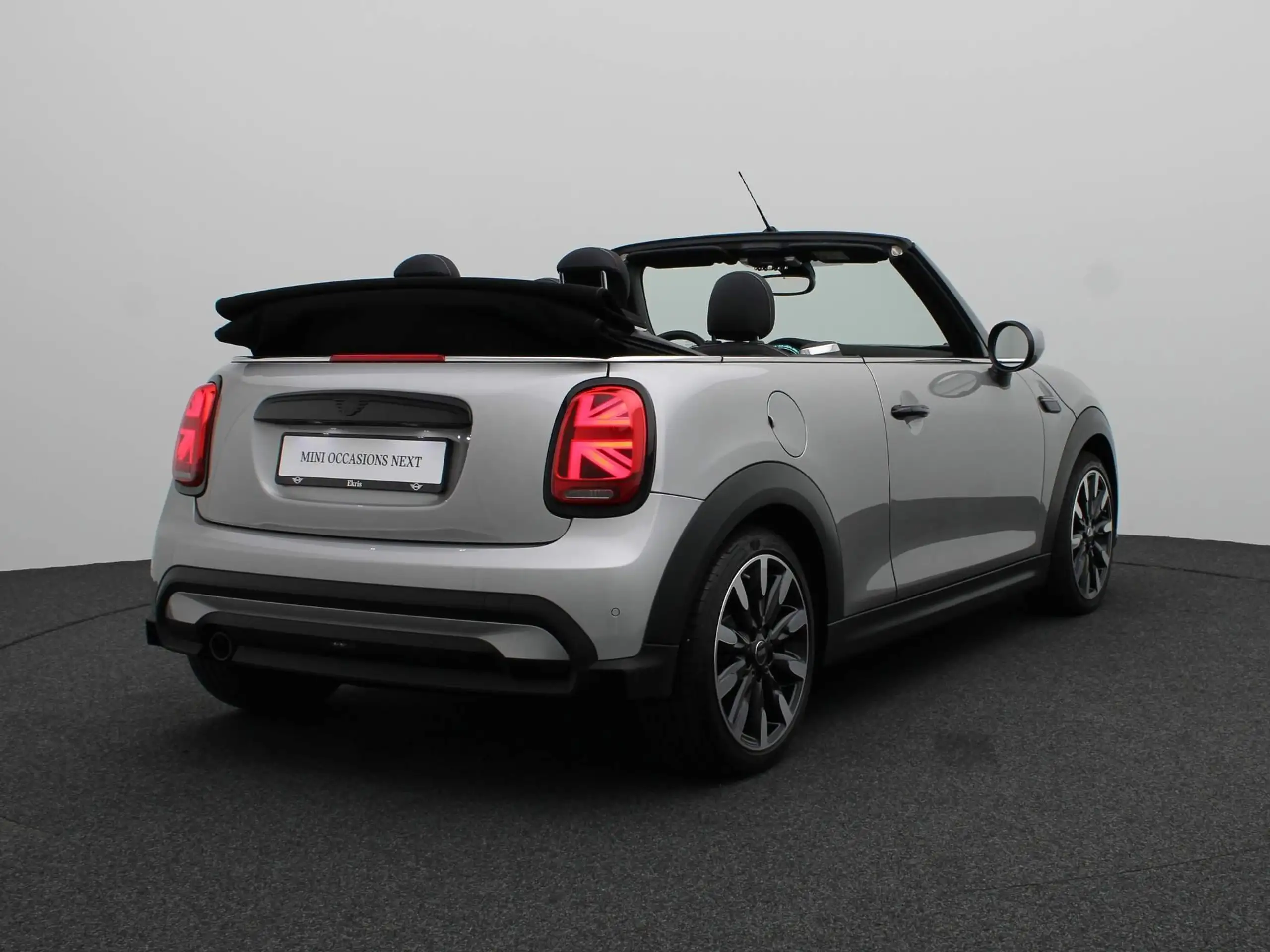 MINI - Cooper Cabrio