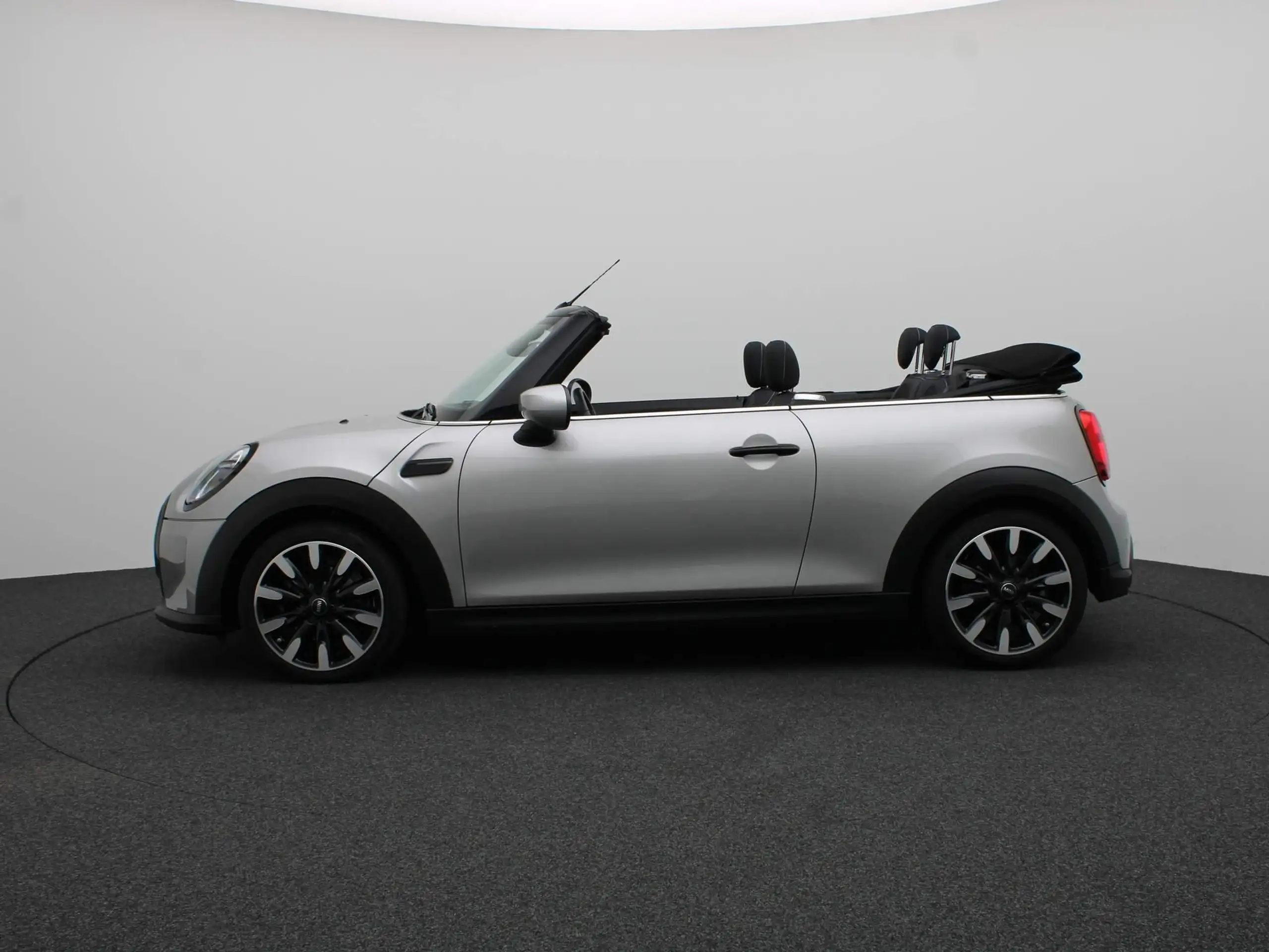 MINI - Cooper Cabrio