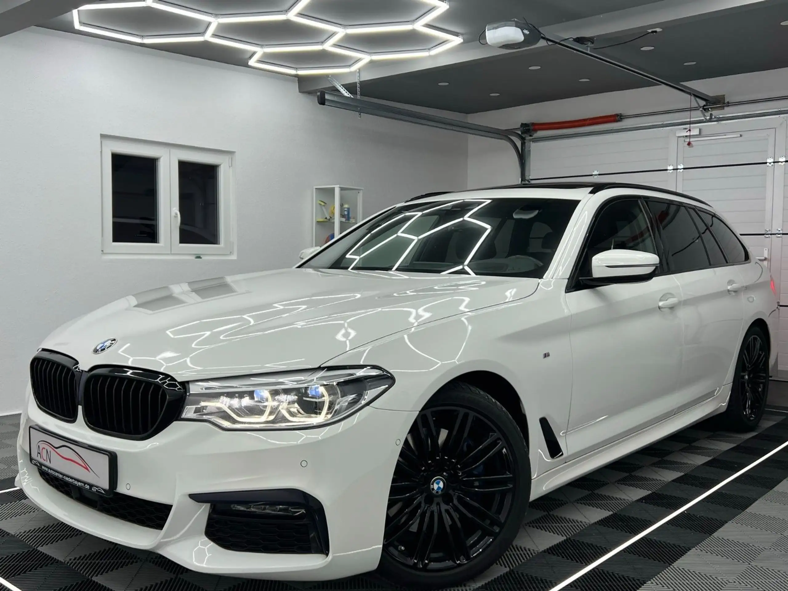 BMW 530 2019