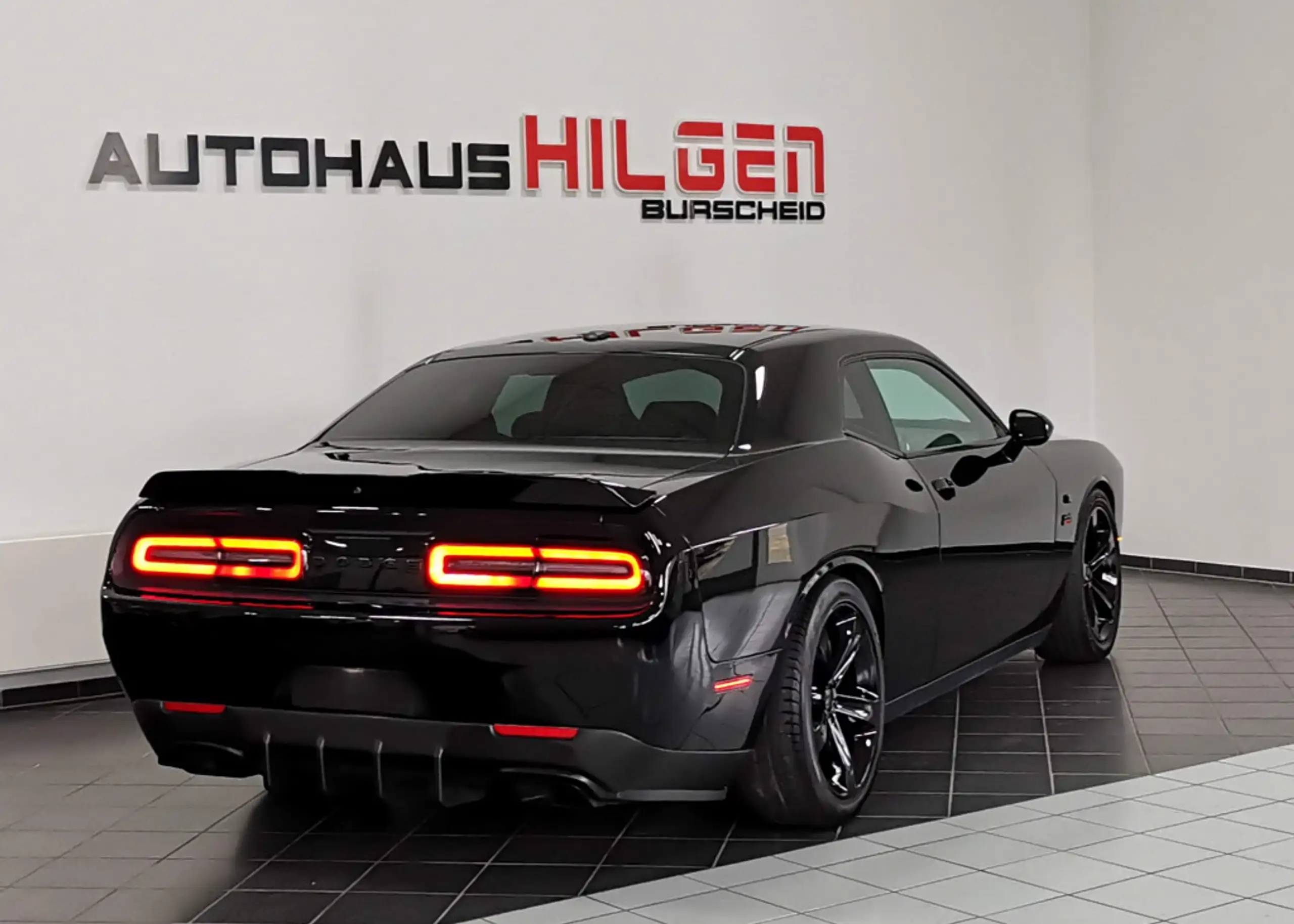 Dodge - Challenger