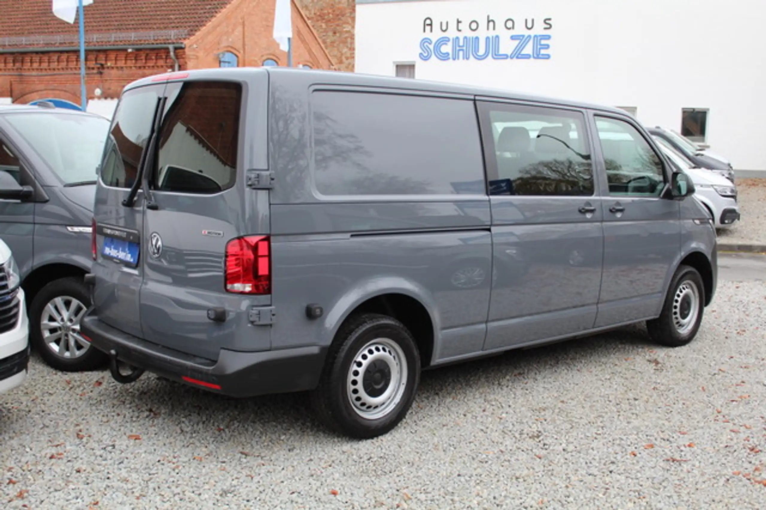 Volkswagen - T6.1 Transporter