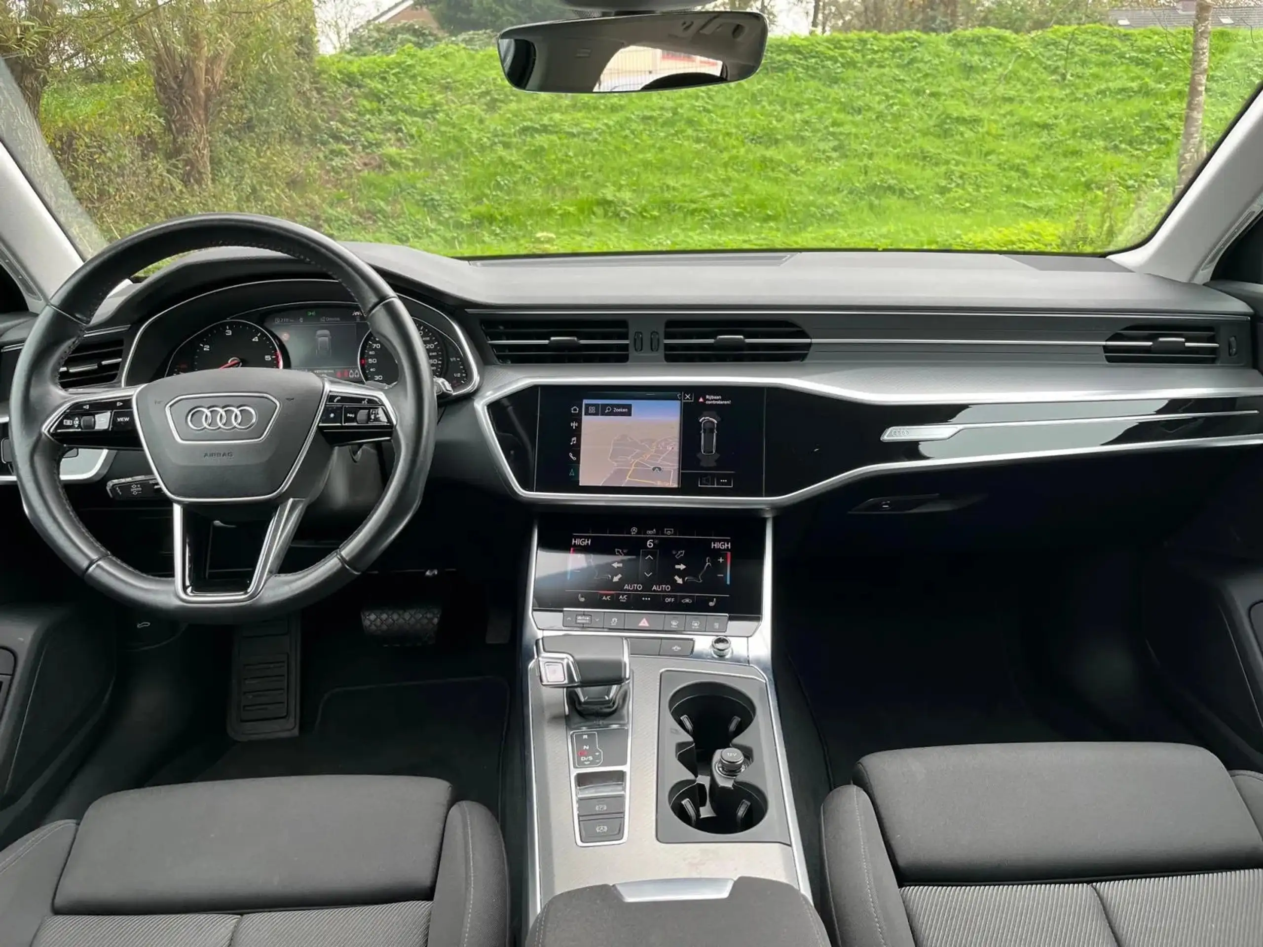 Audi - A6