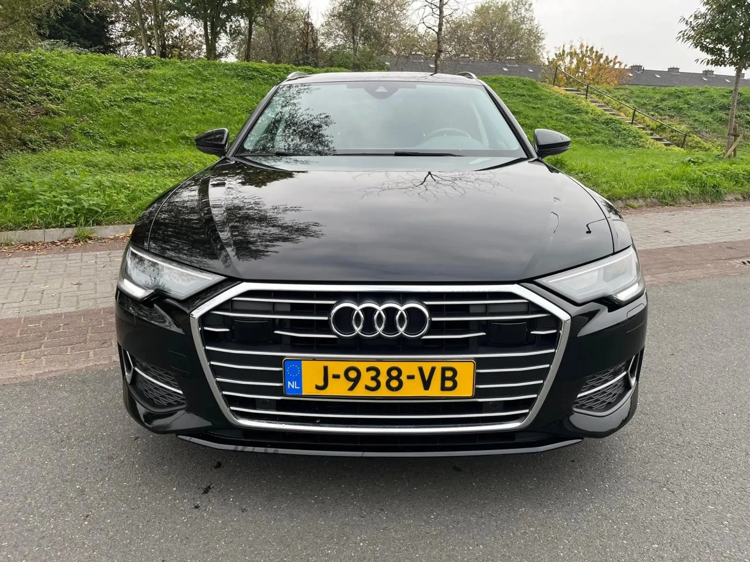 Audi - A6