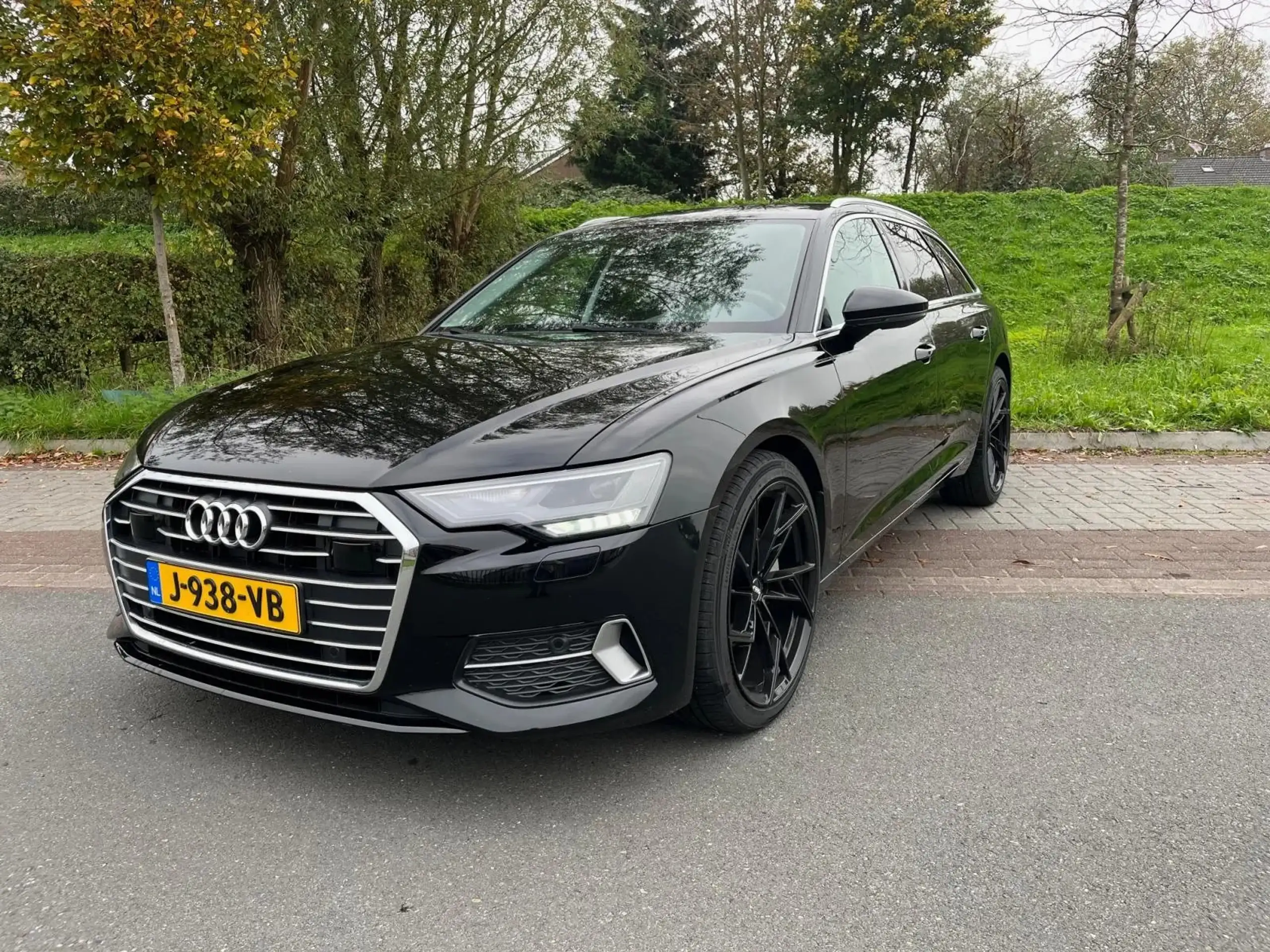 Audi - A6