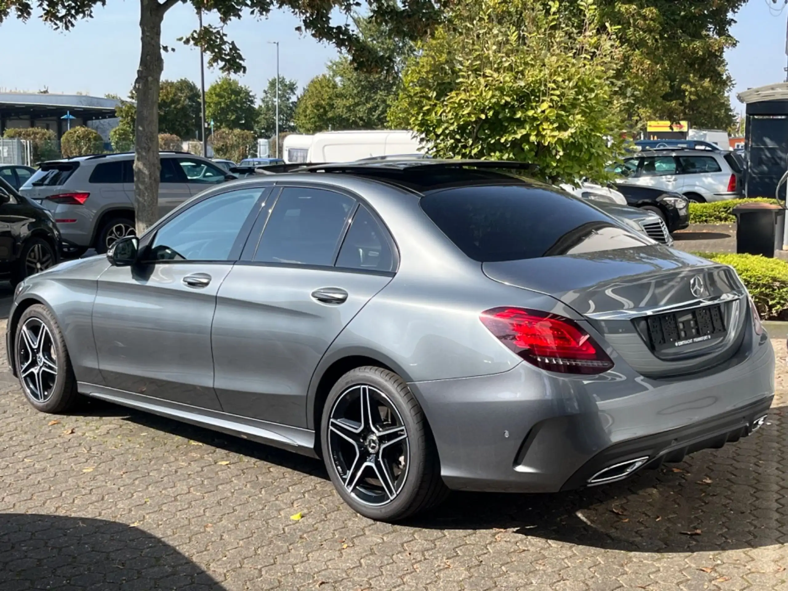 Mercedes-Benz - C 300