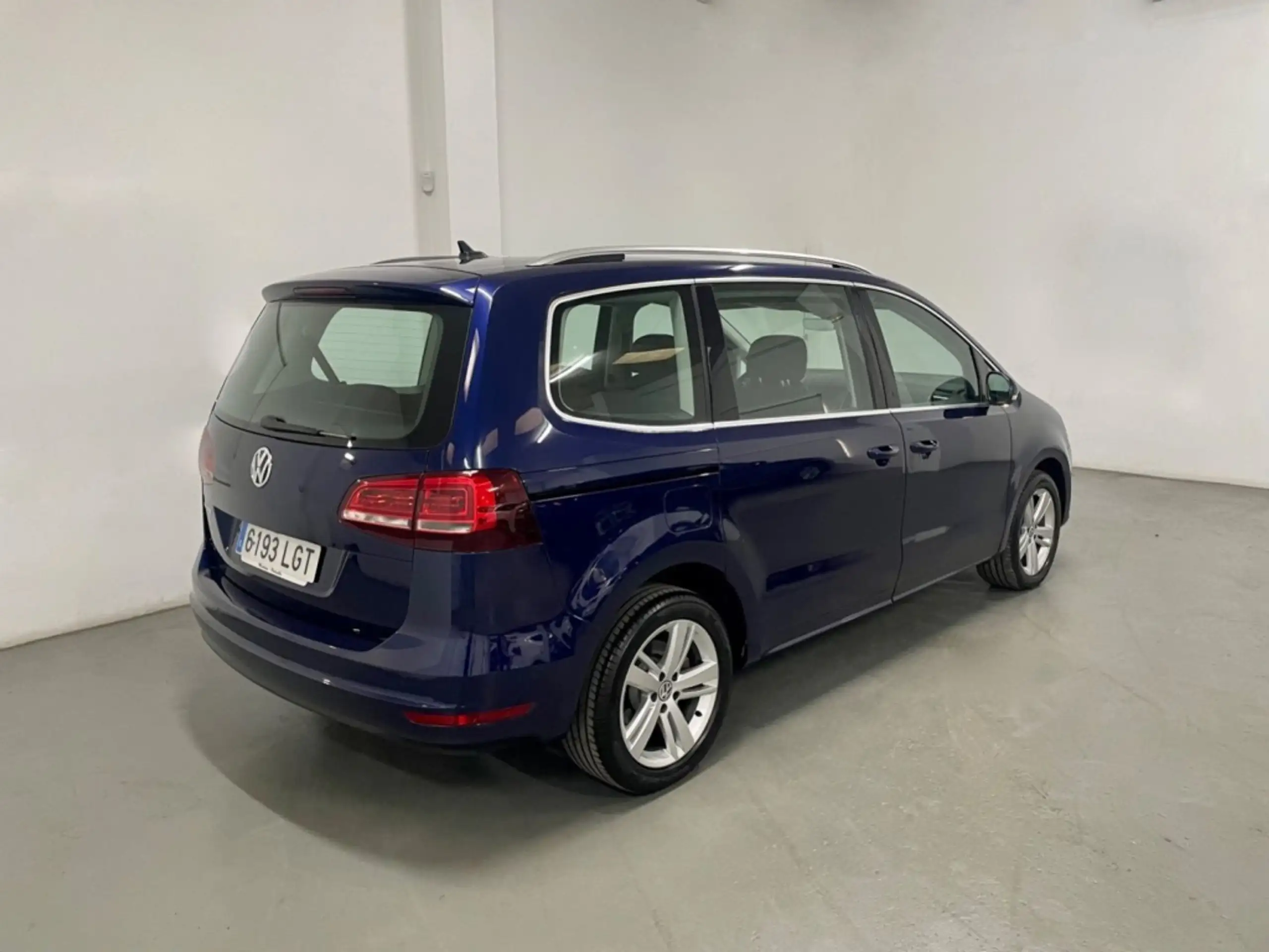 Volkswagen - Sharan