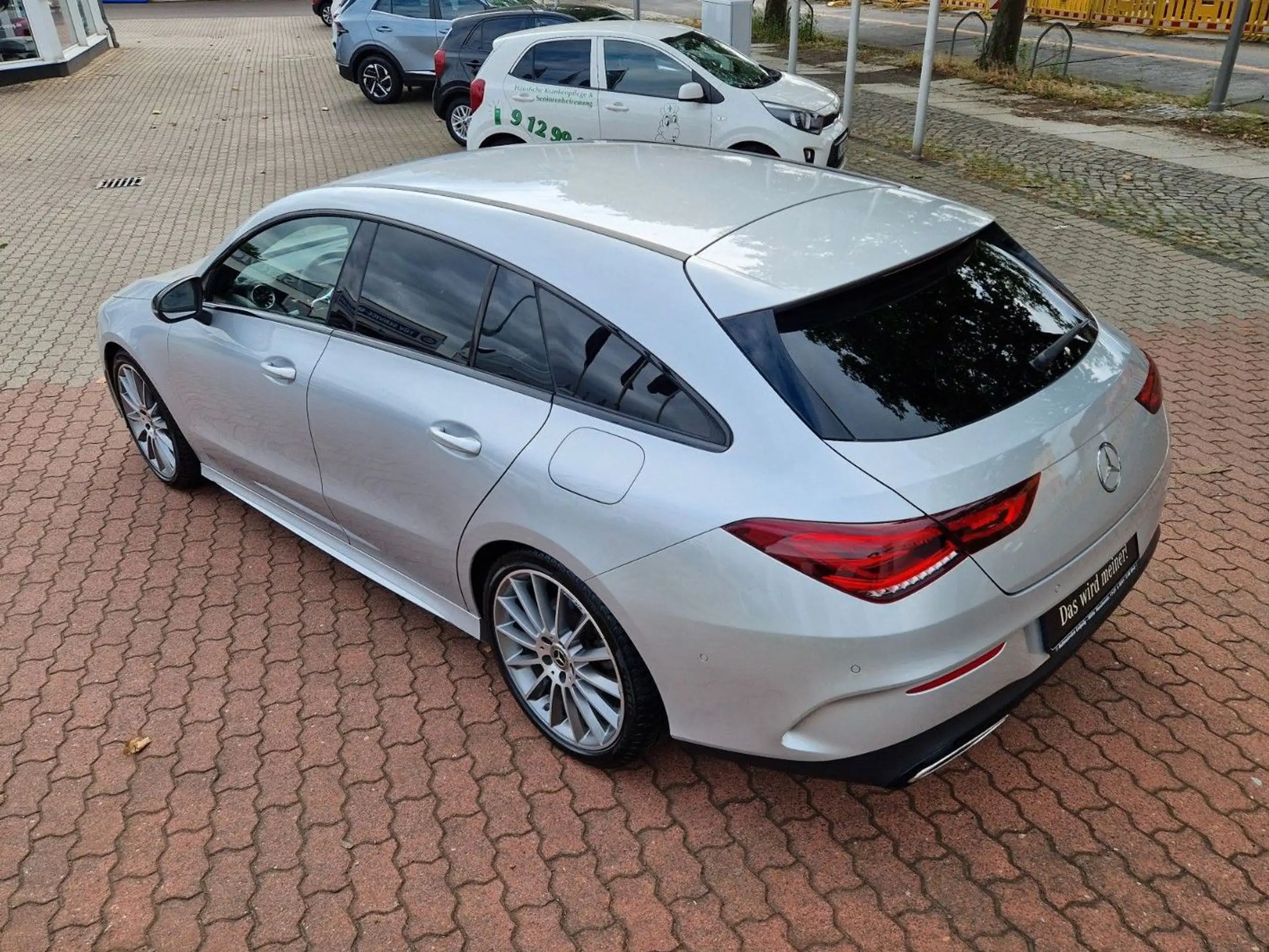 Mercedes-Benz - CLA 200