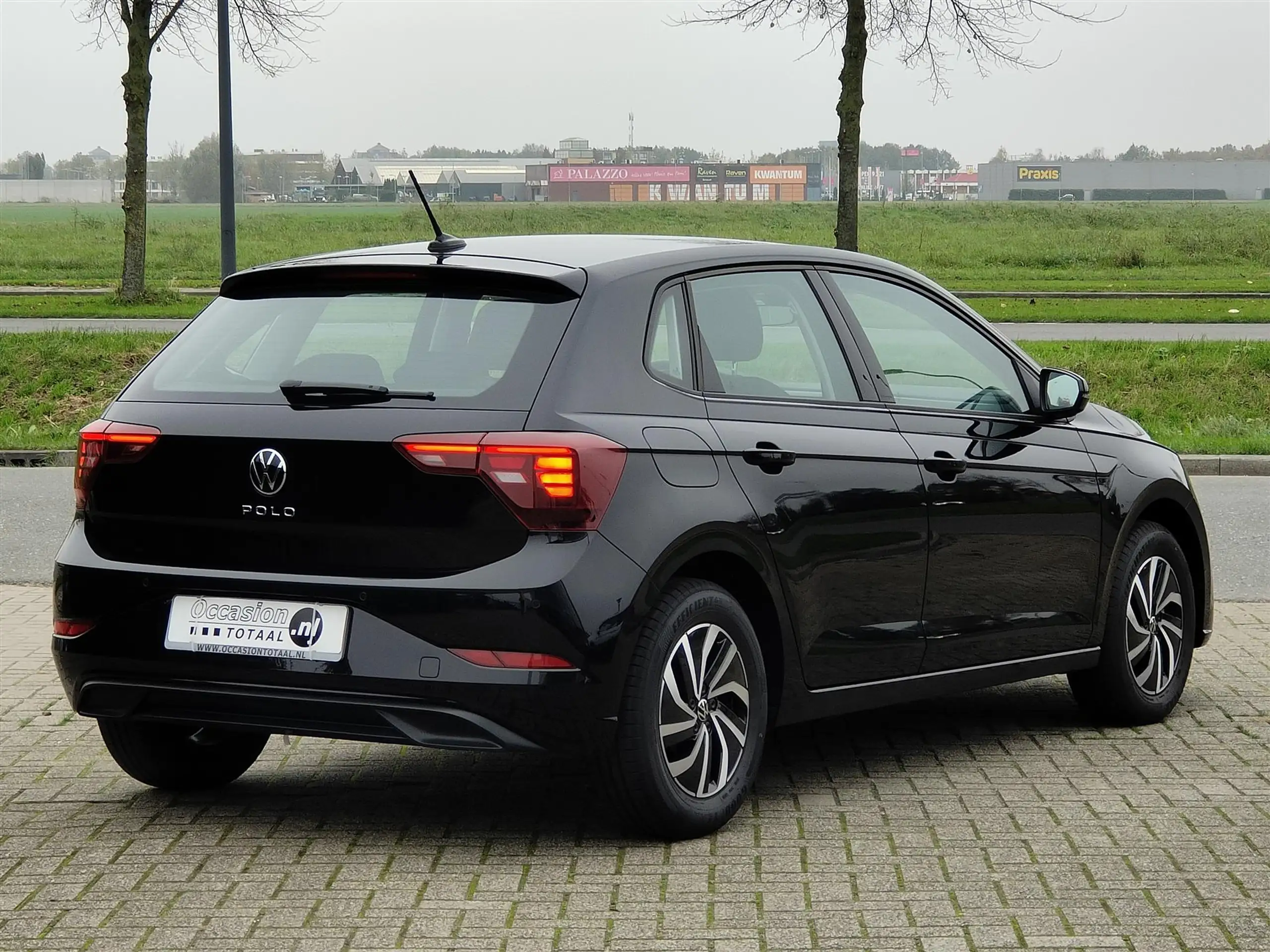 Volkswagen - Polo