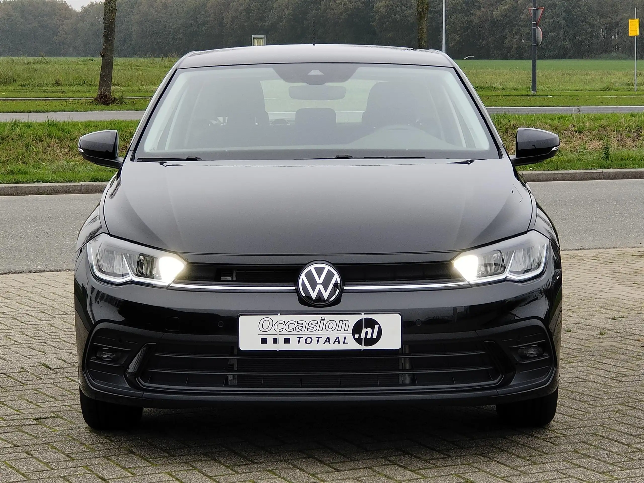 Volkswagen - Polo