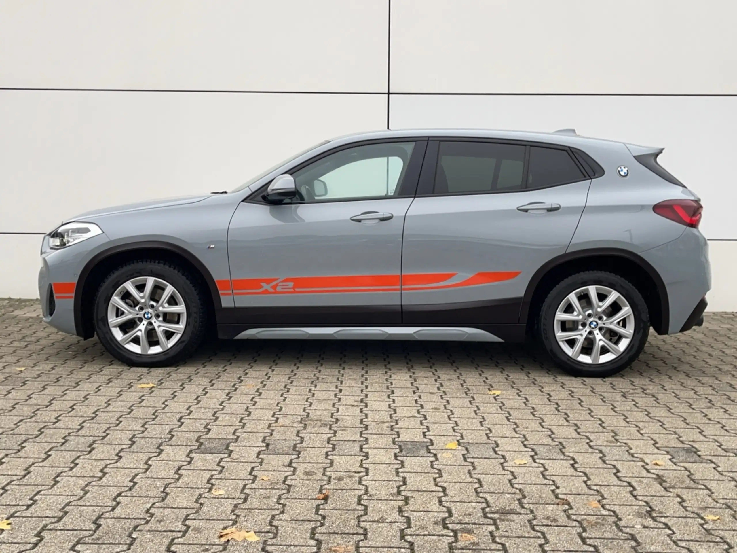 BMW - X2