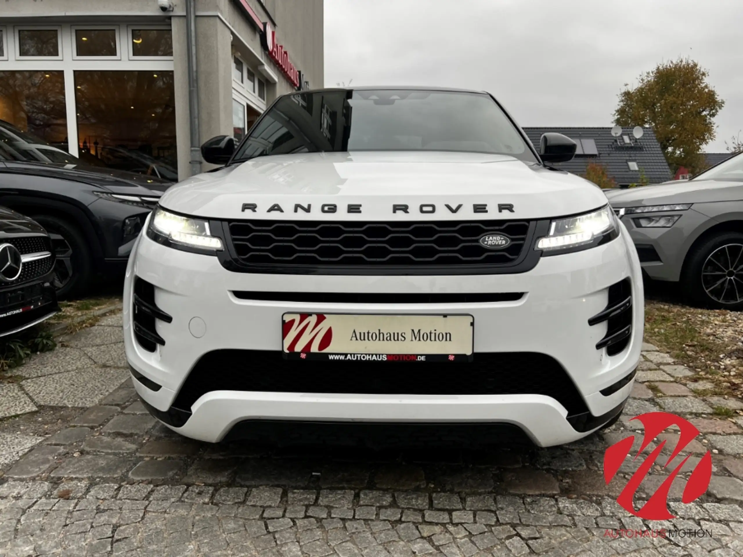 Land Rover - Range Rover Evoque