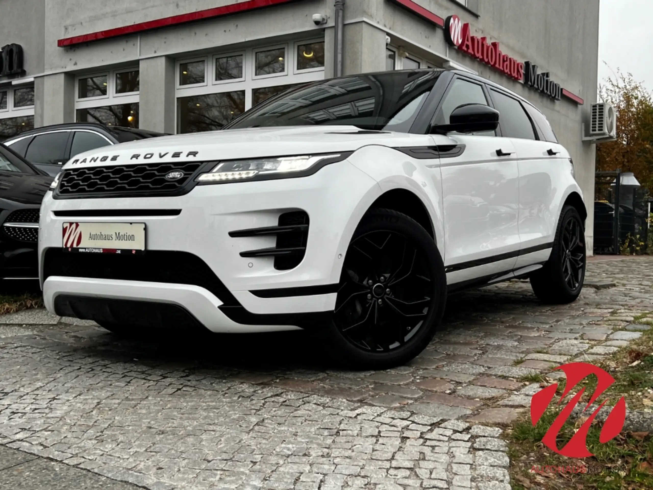 Land Rover - Range Rover Evoque