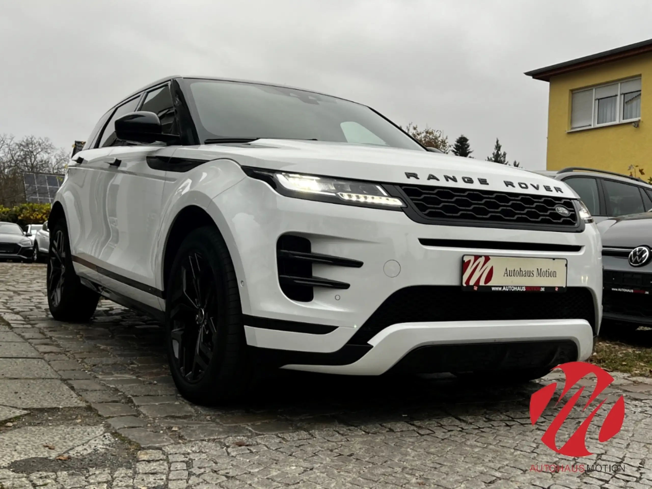 Land Rover - Range Rover Evoque