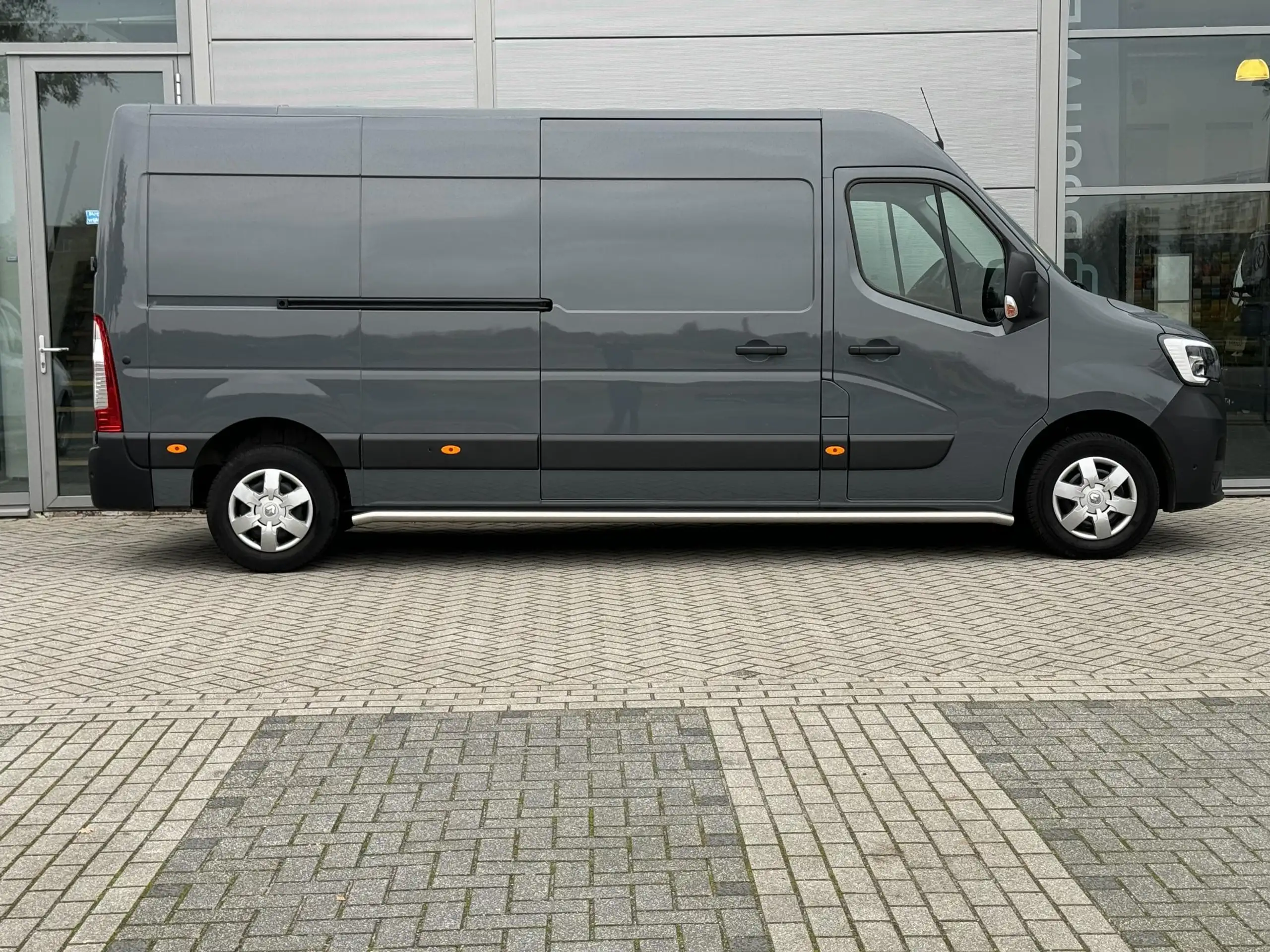 Renault - Master