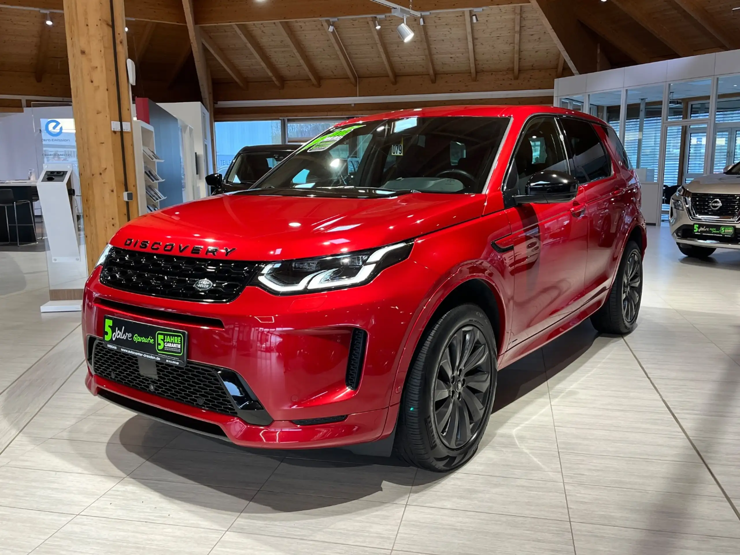 Land Rover - Discovery Sport