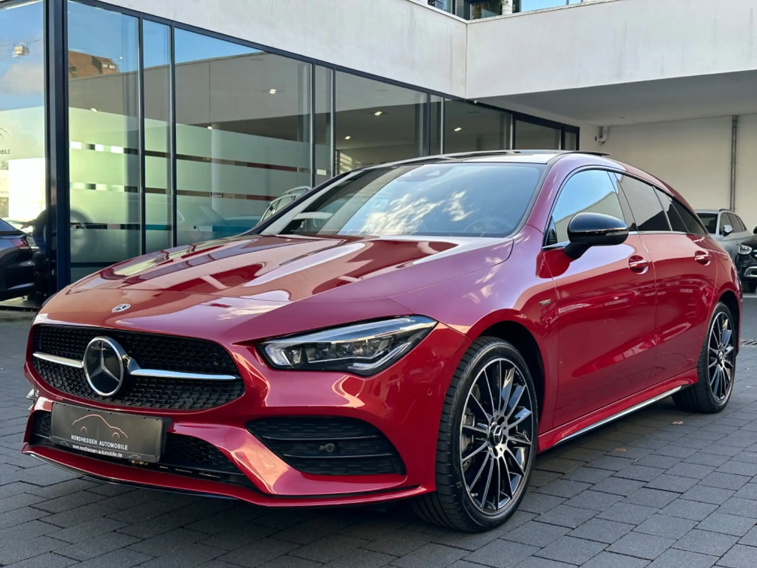 Mercedes-Benz - CLA 250