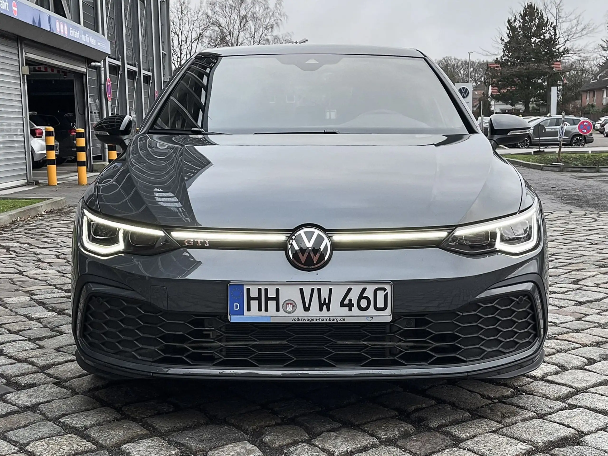 Volkswagen - Golf GTI