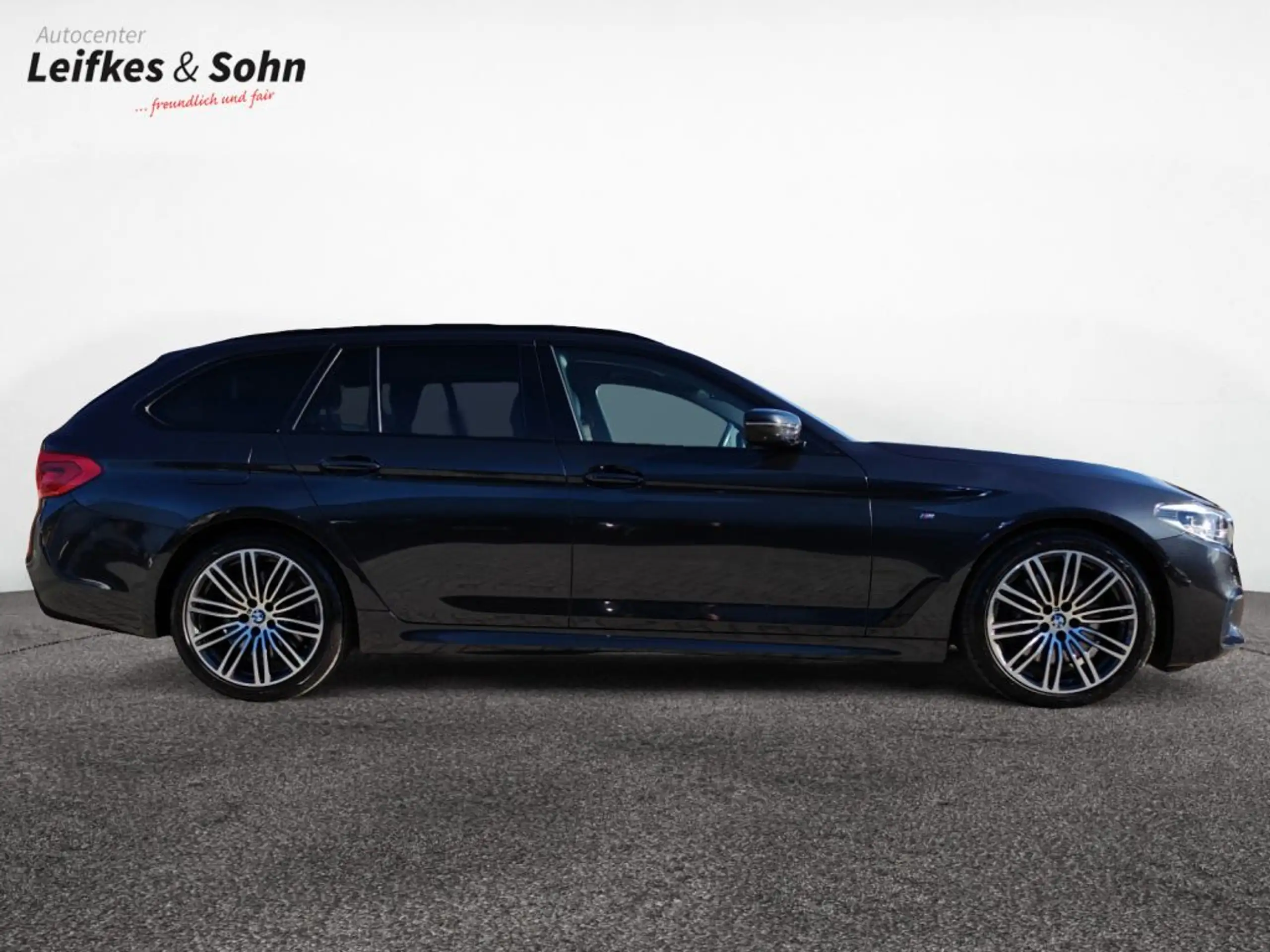 BMW - 530