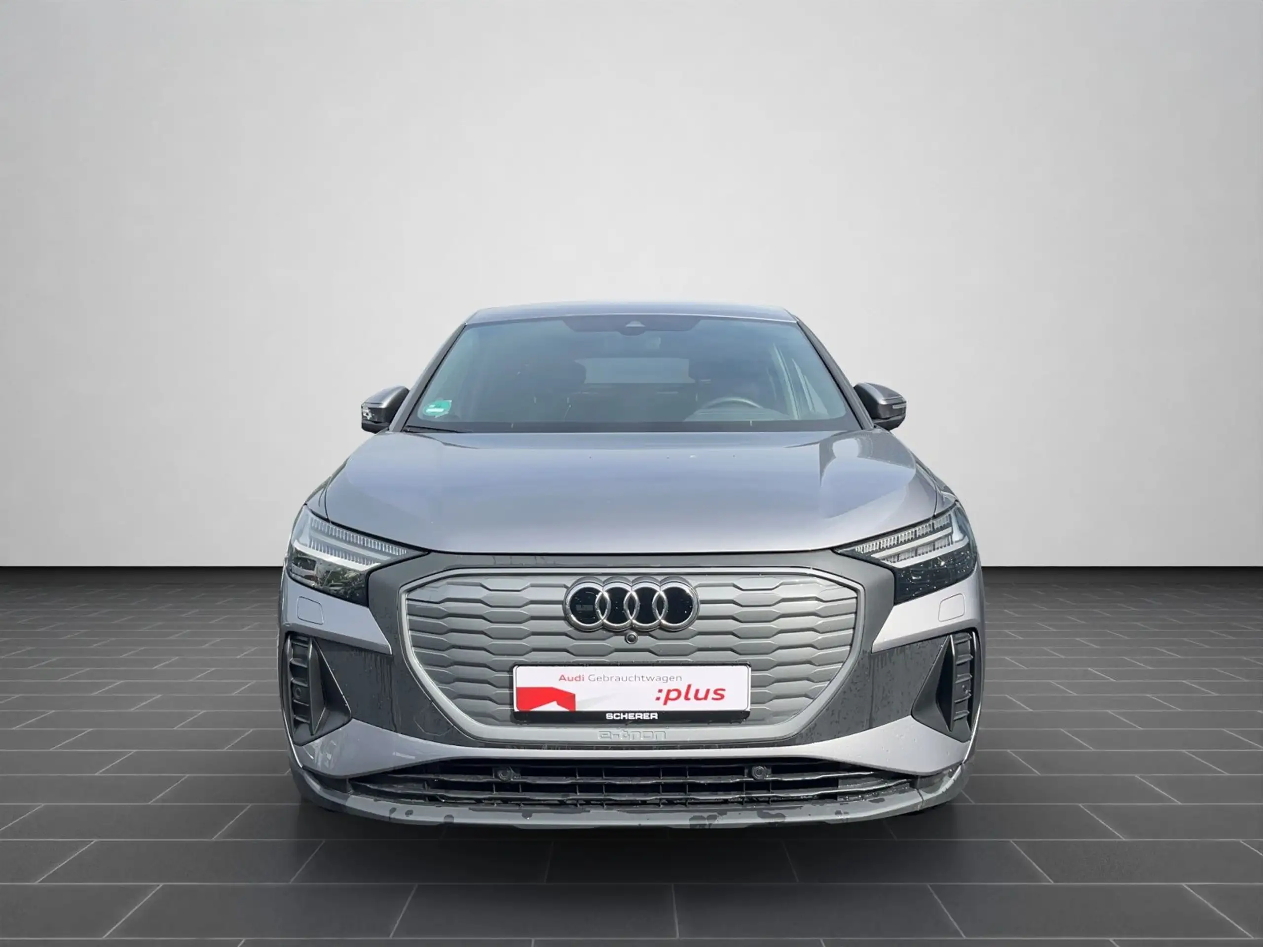 Audi - Q4 e-tron