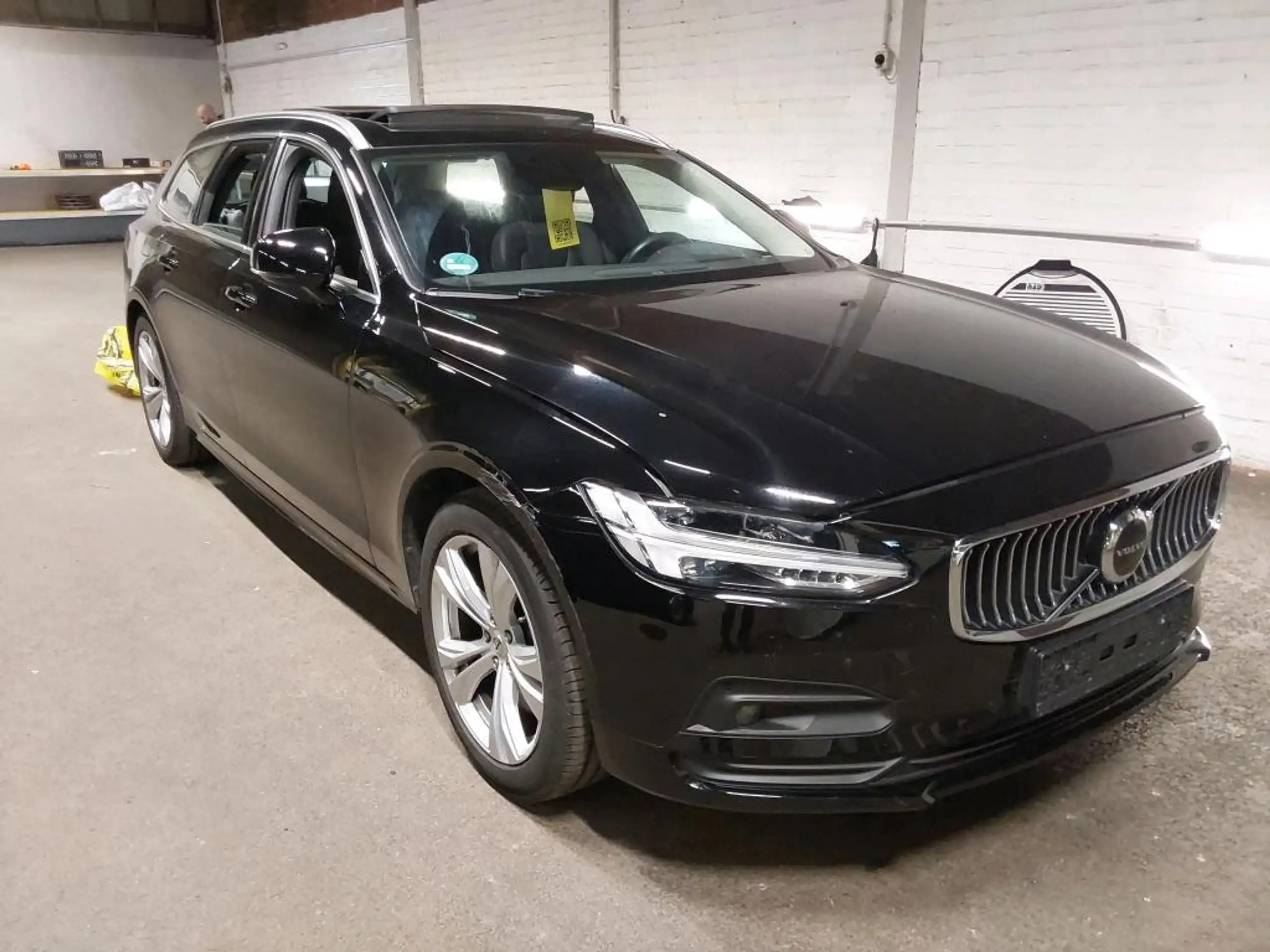 Volvo - V90