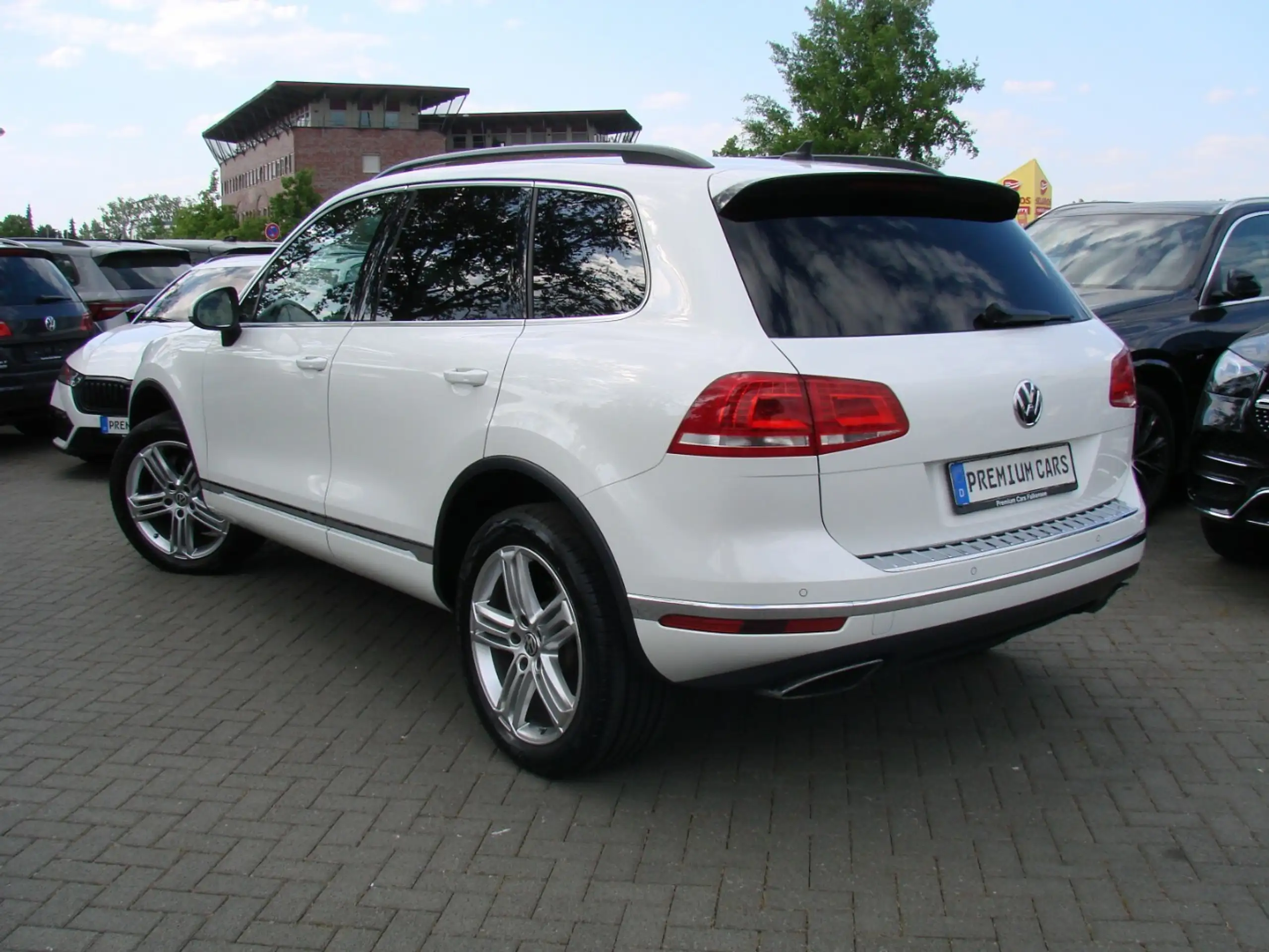 Volkswagen - Touareg