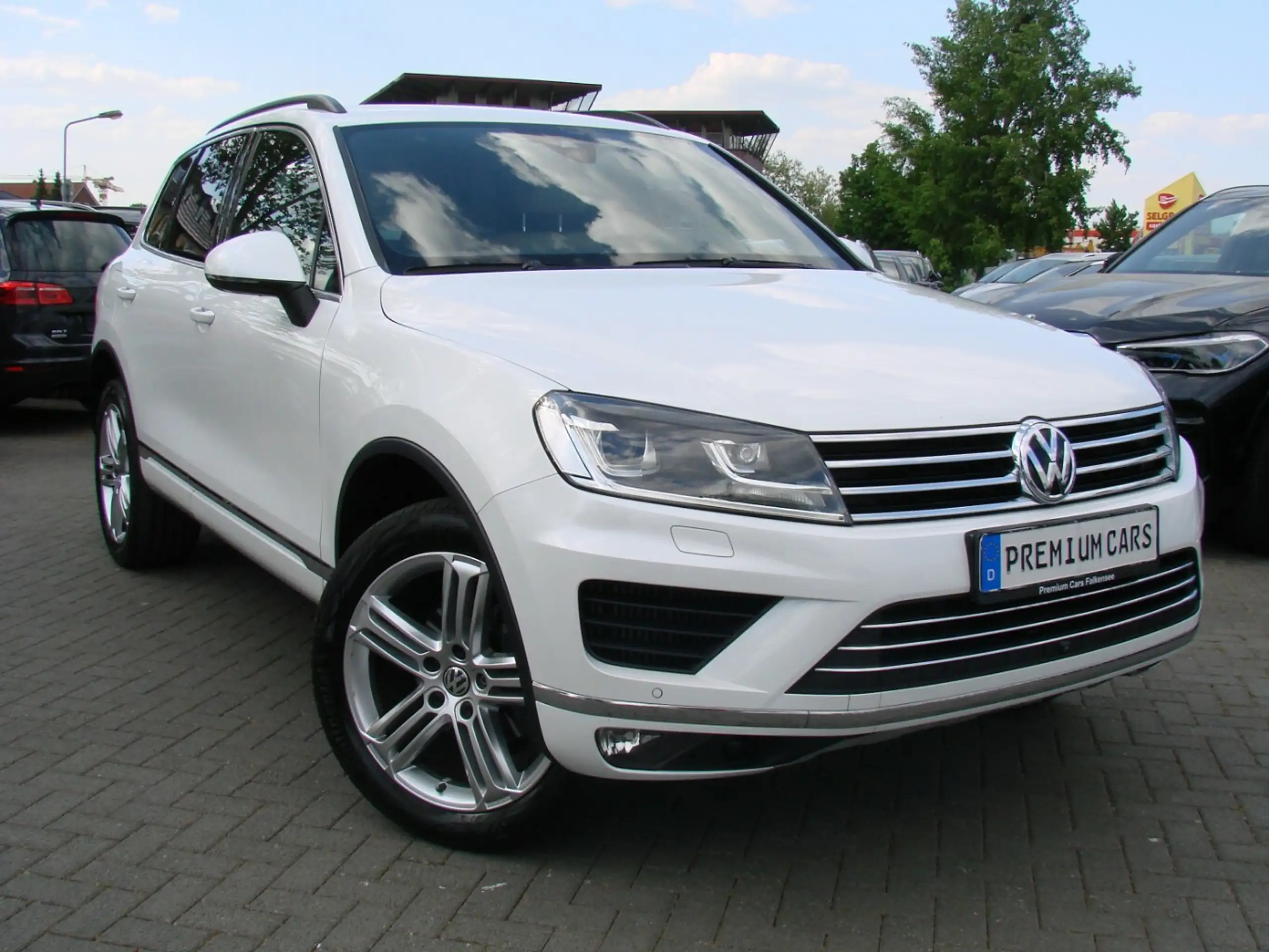 Volkswagen - Touareg