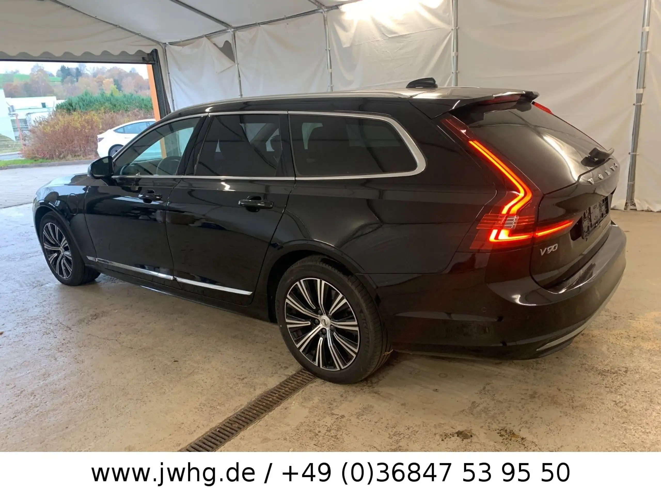 Volvo - V90