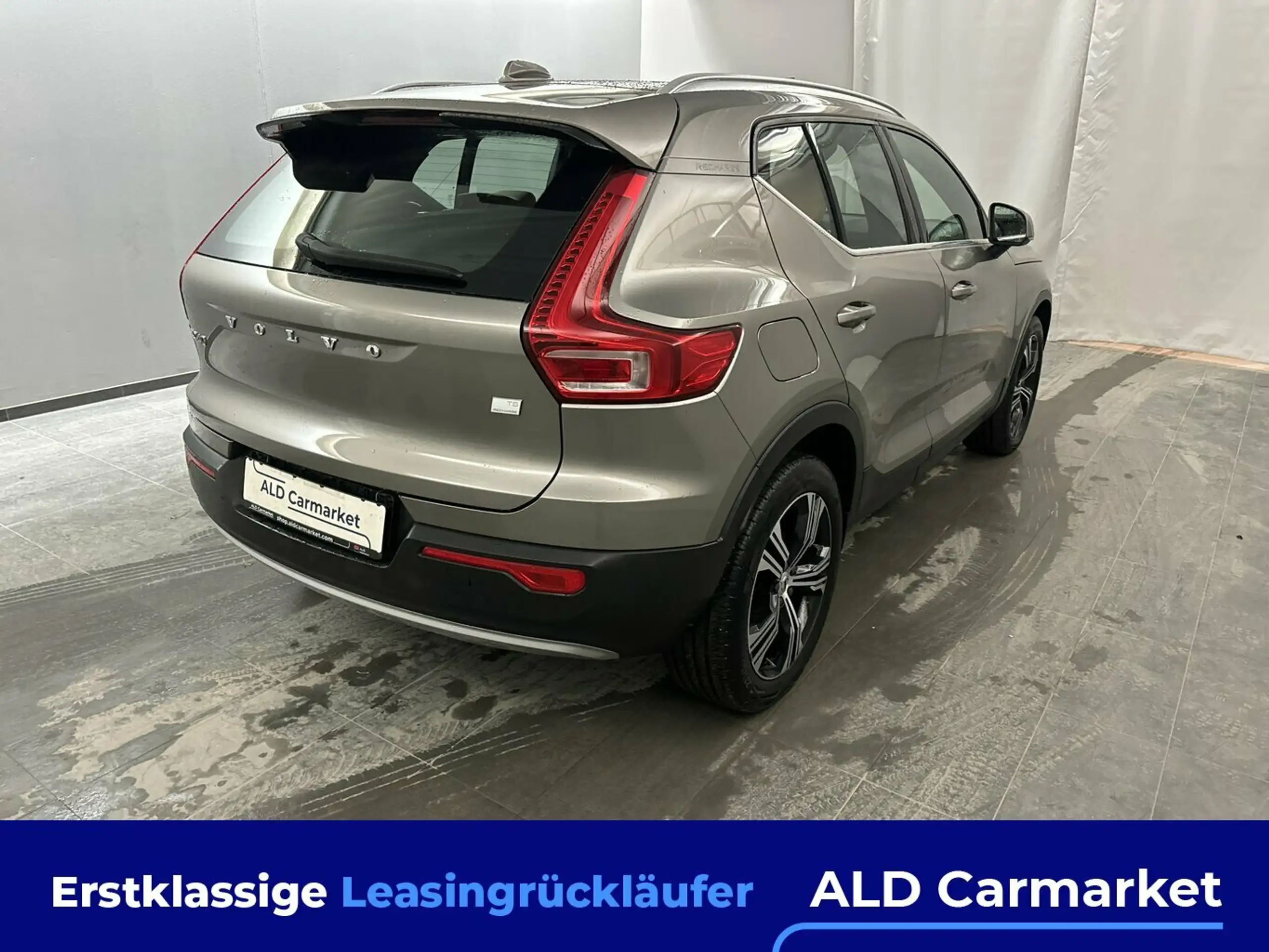 Volvo - XC40