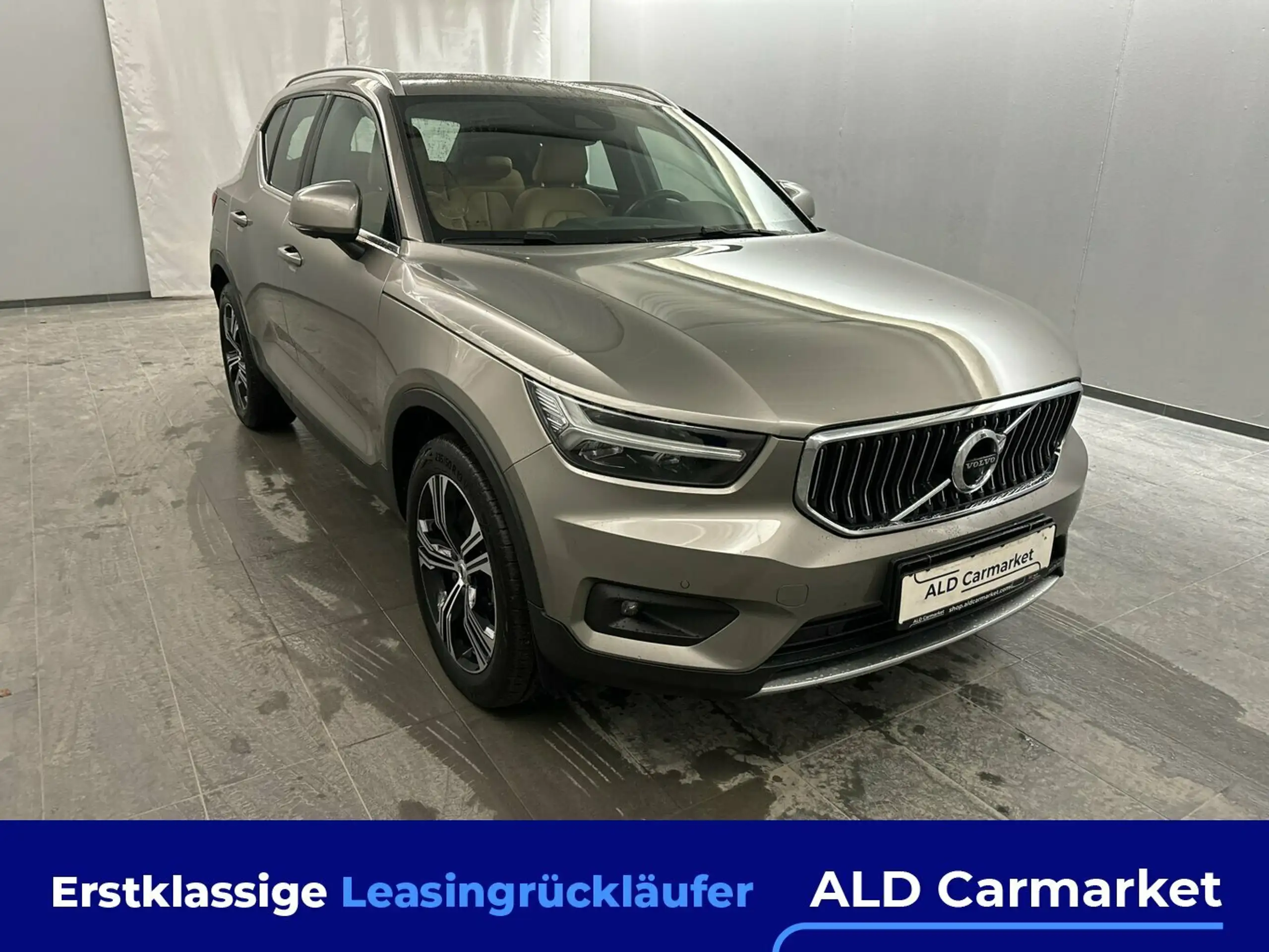 Volvo - XC40