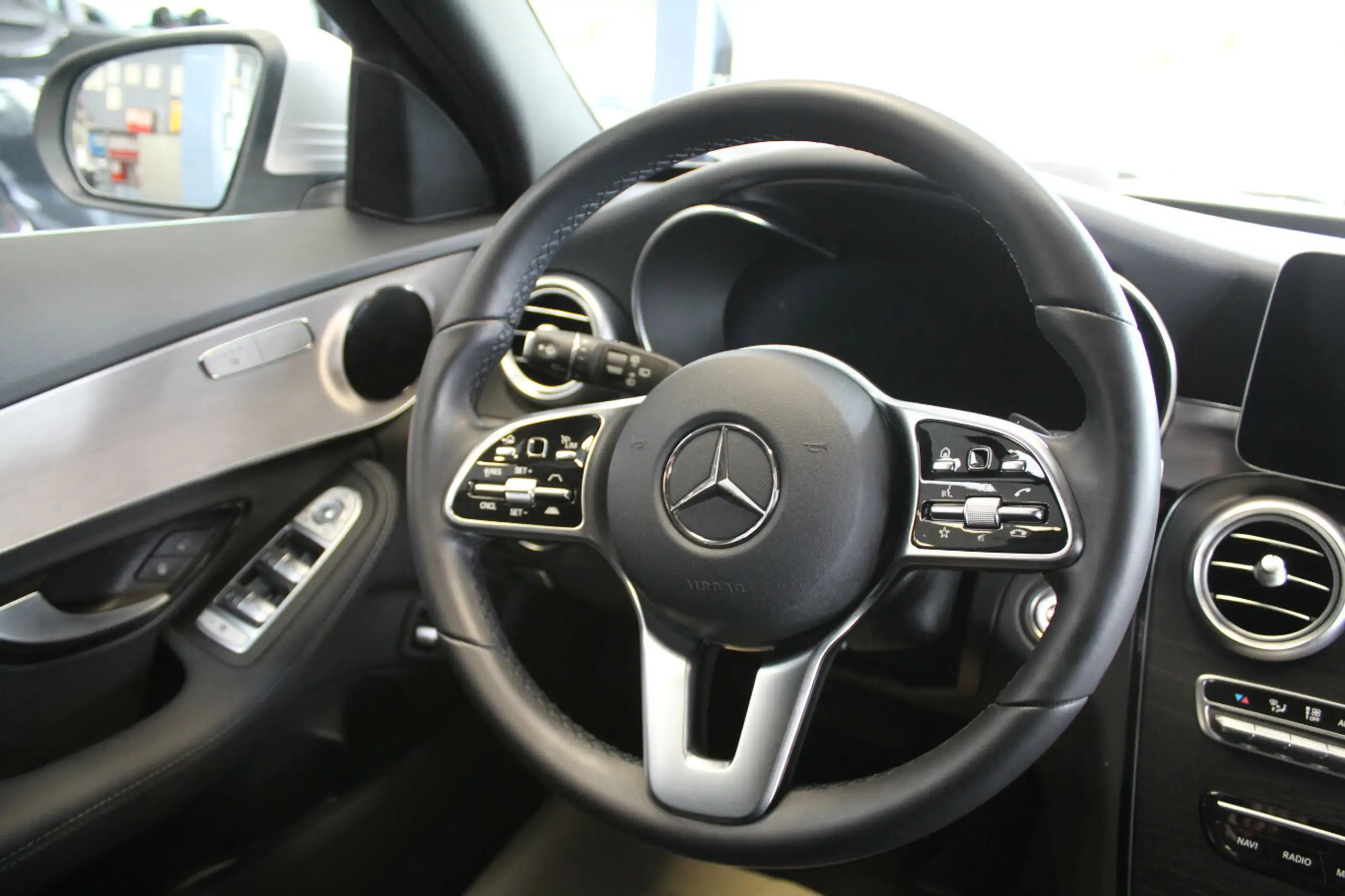 Mercedes-Benz - C 300