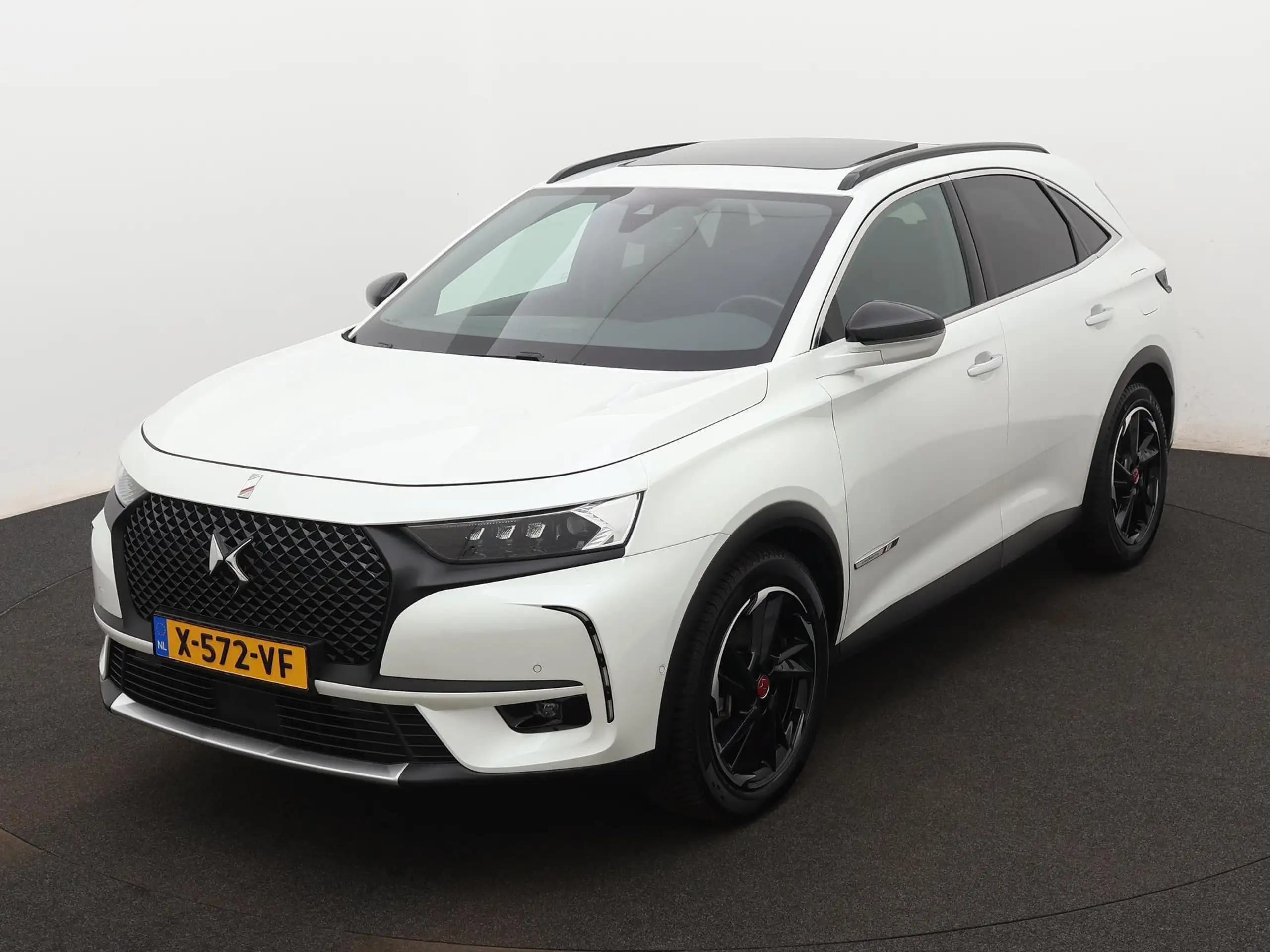 DS Automobiles - DS 7 Crossback