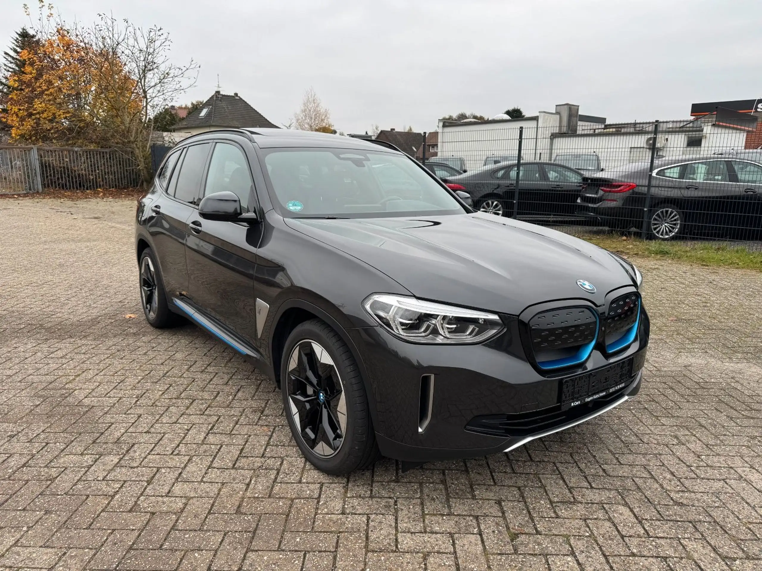 BMW - iX3