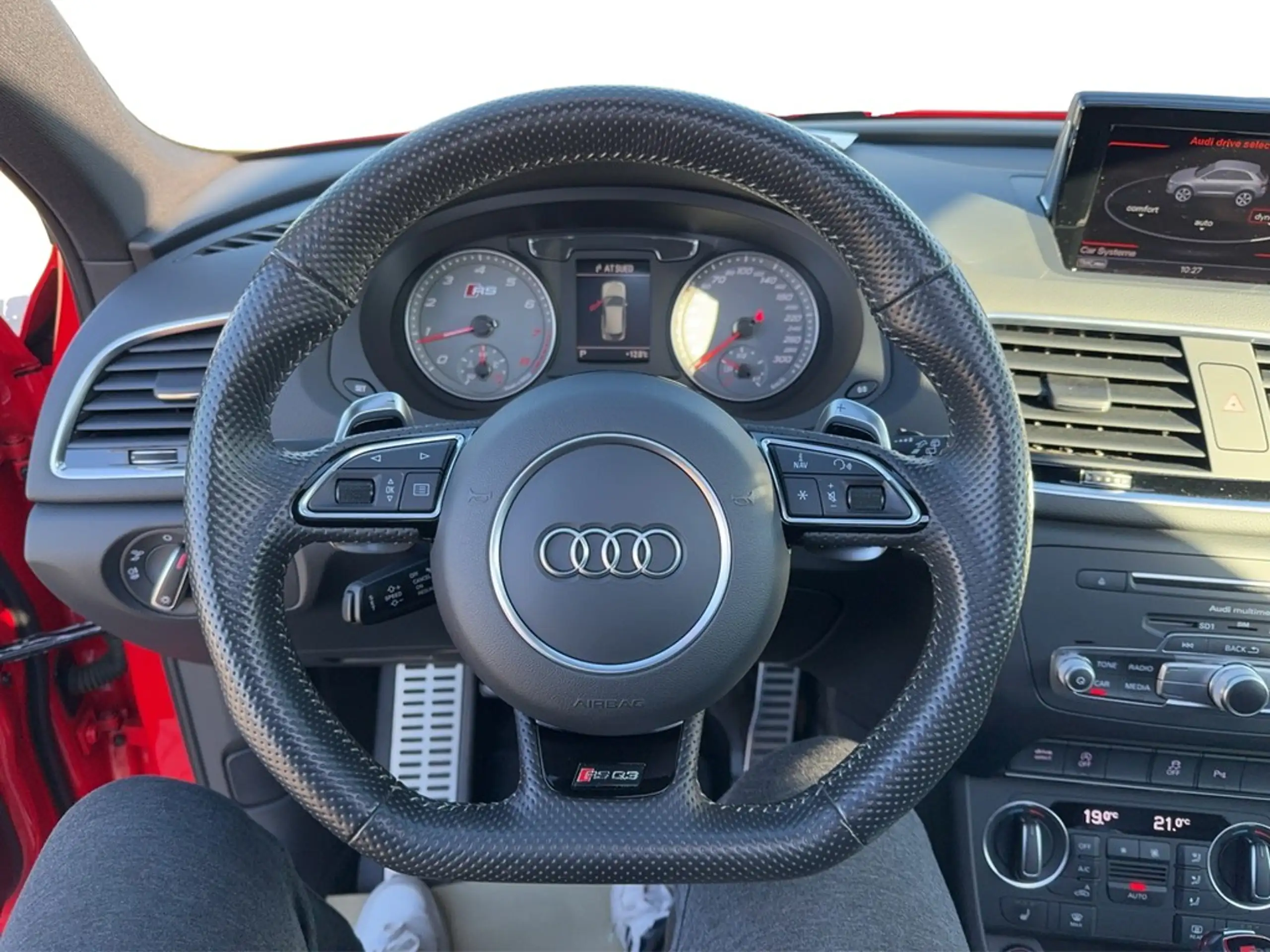 Audi - RS Q3