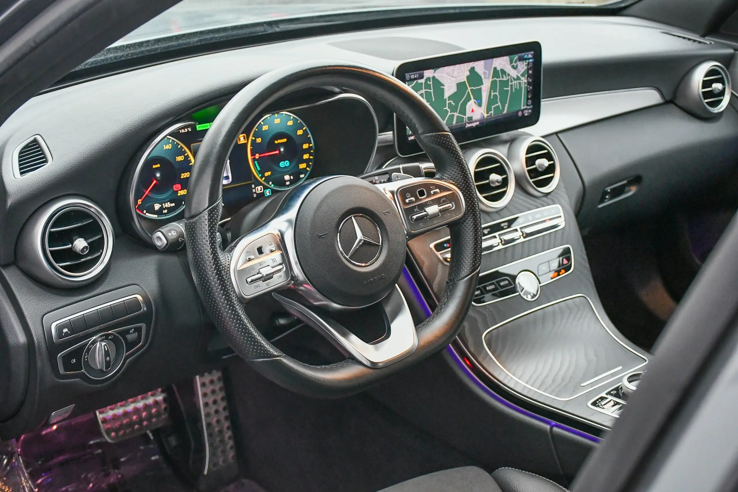 Mercedes-Benz - C 300