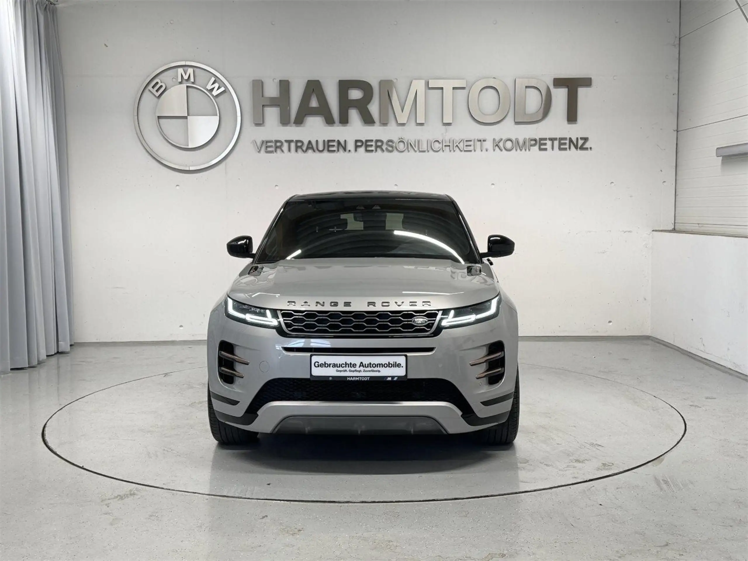 Land Rover - Range Rover Evoque