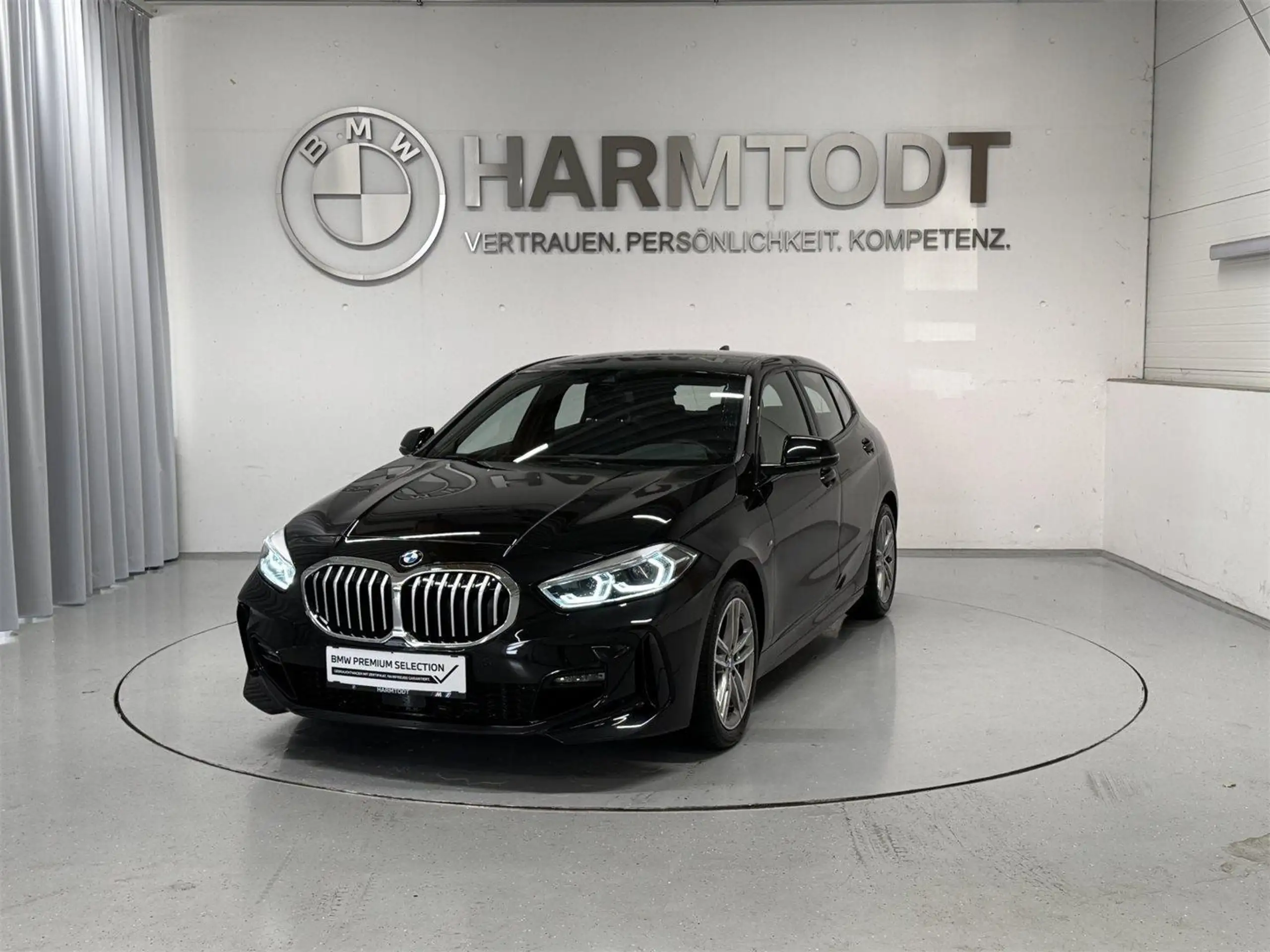 BMW 118 2024