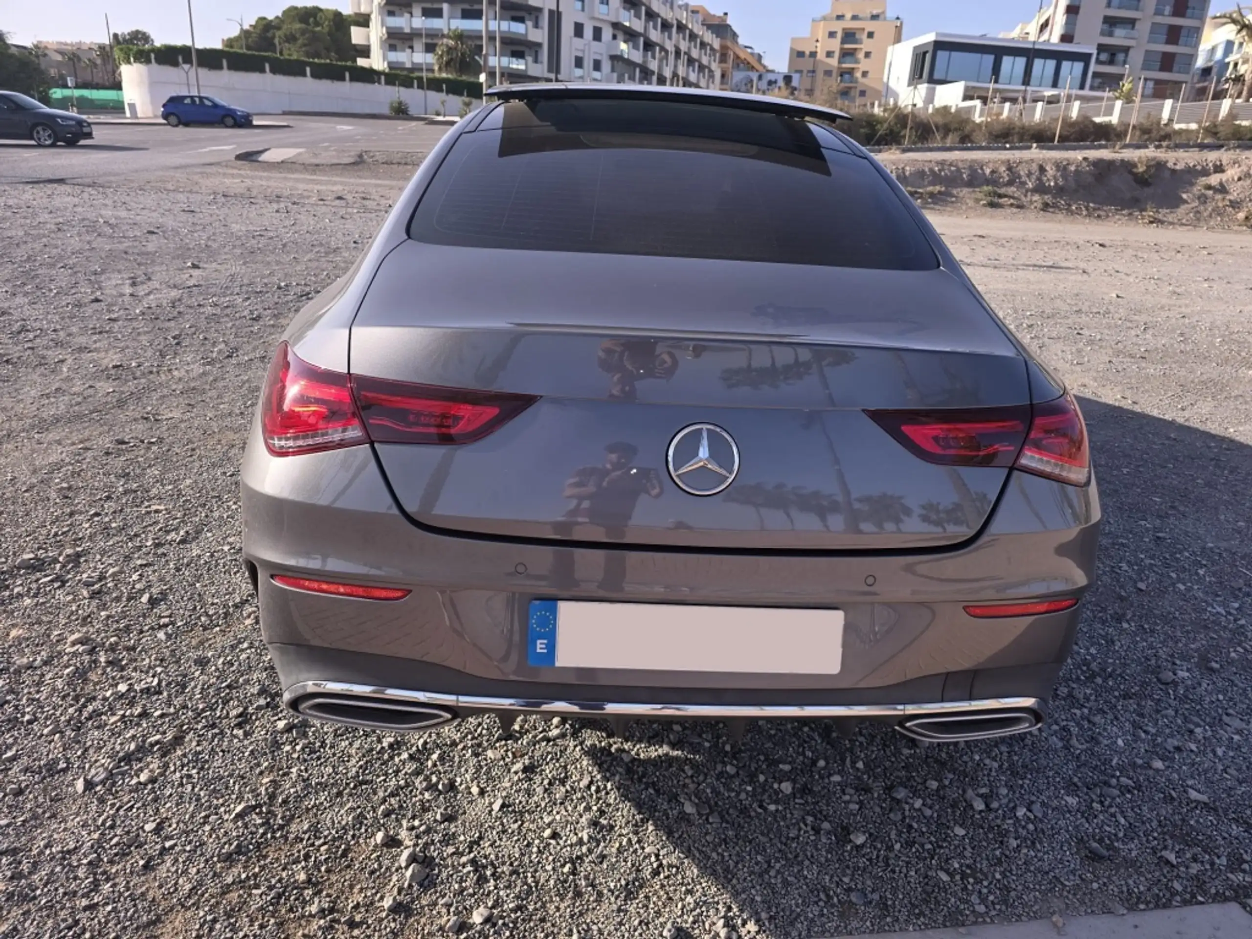 Mercedes-Benz - CLA 200