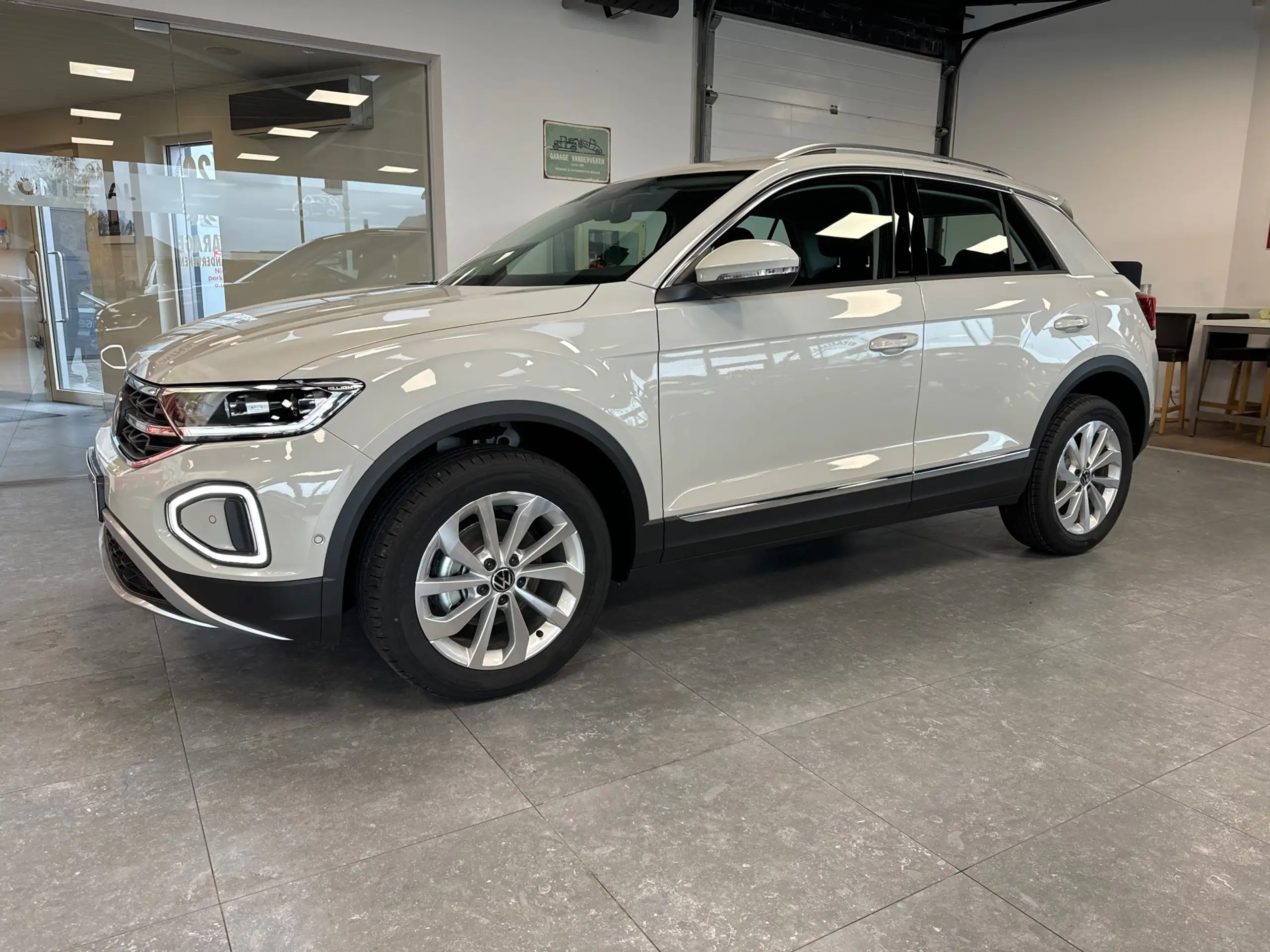 Volkswagen - T-Roc