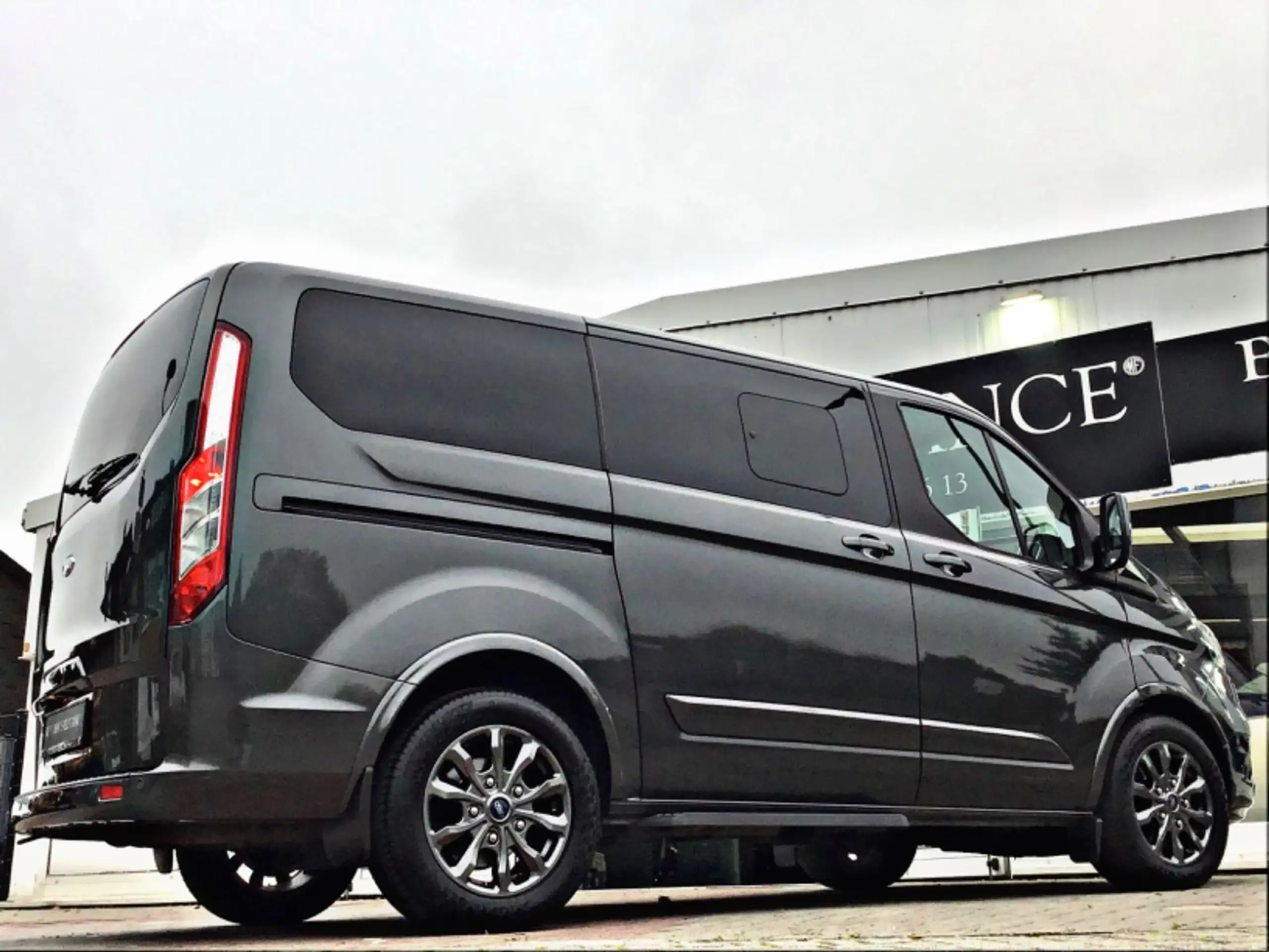 Ford - Transit Custom