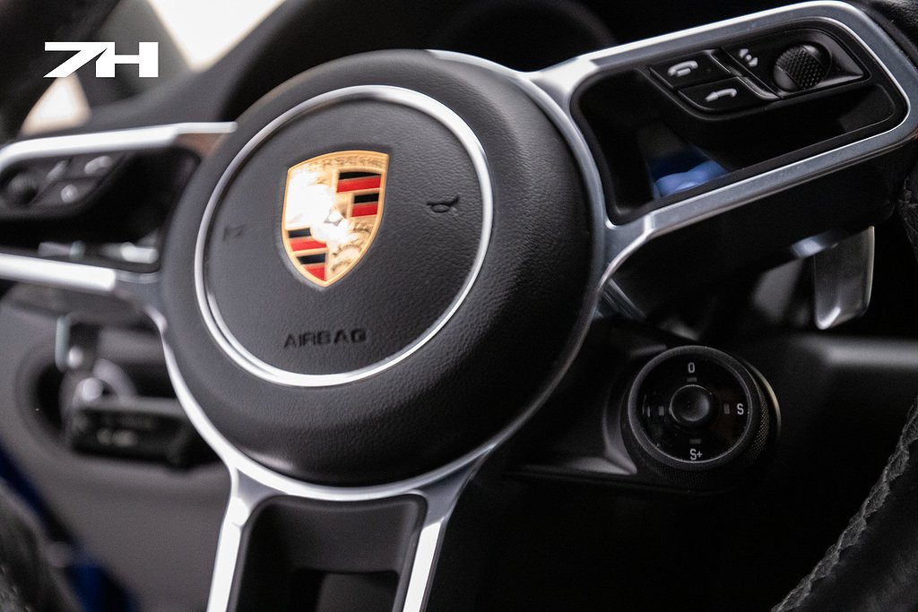 Porsche - Macan