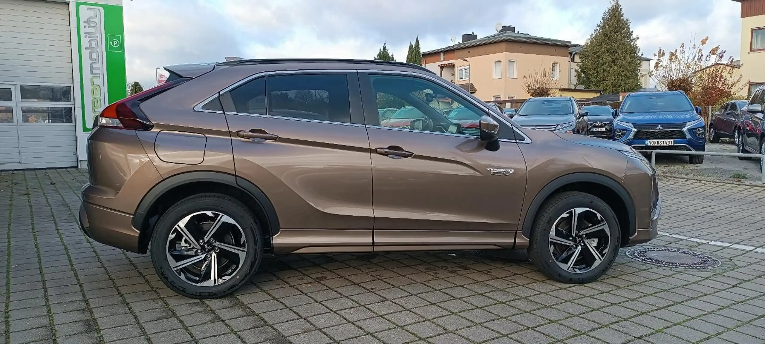 Mitsubishi - Eclipse Cross