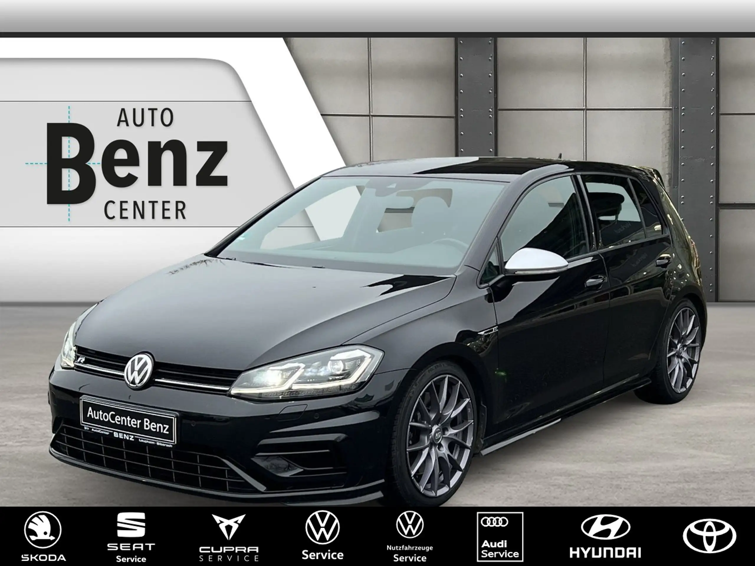 Volkswagen - Golf R