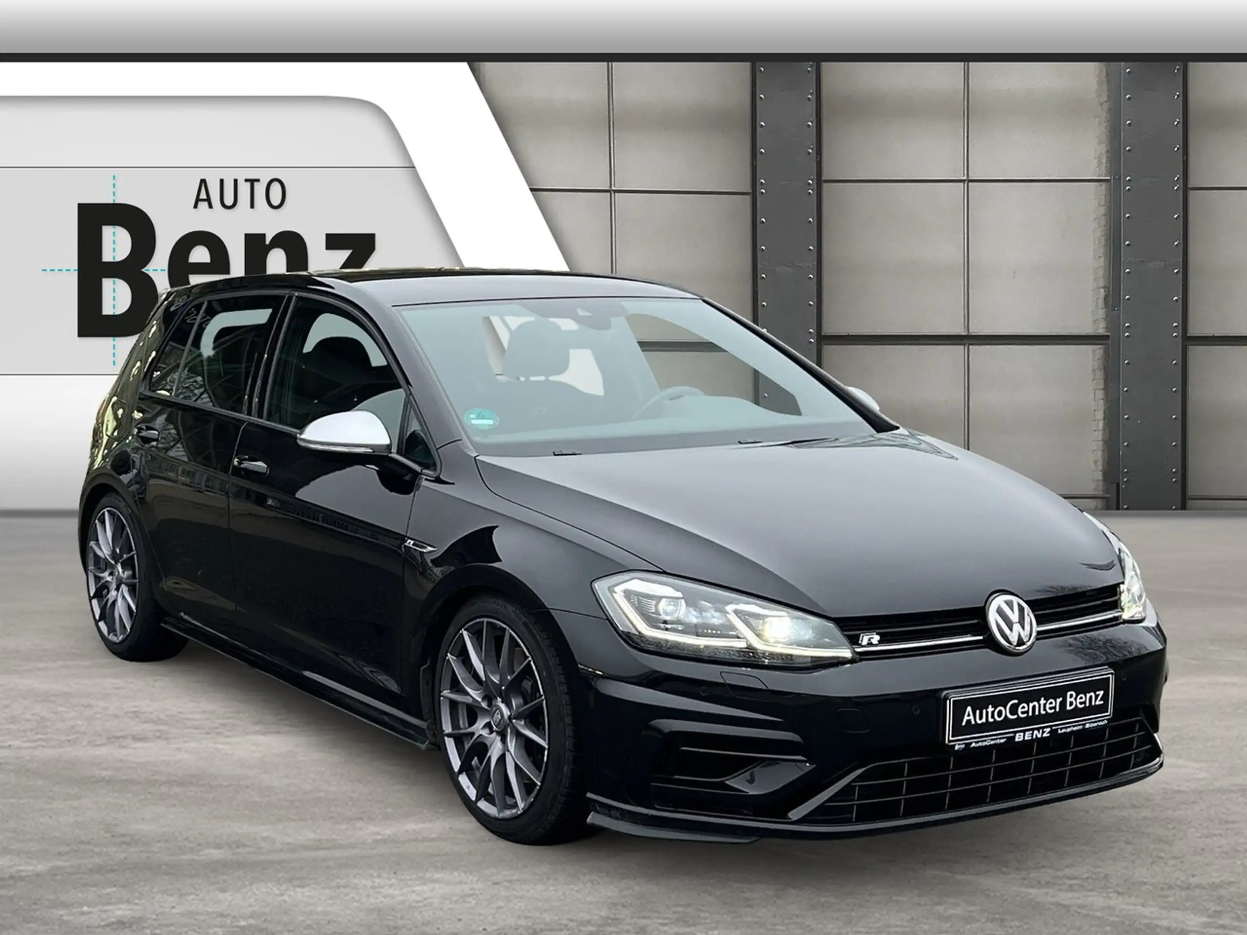 Volkswagen - Golf R