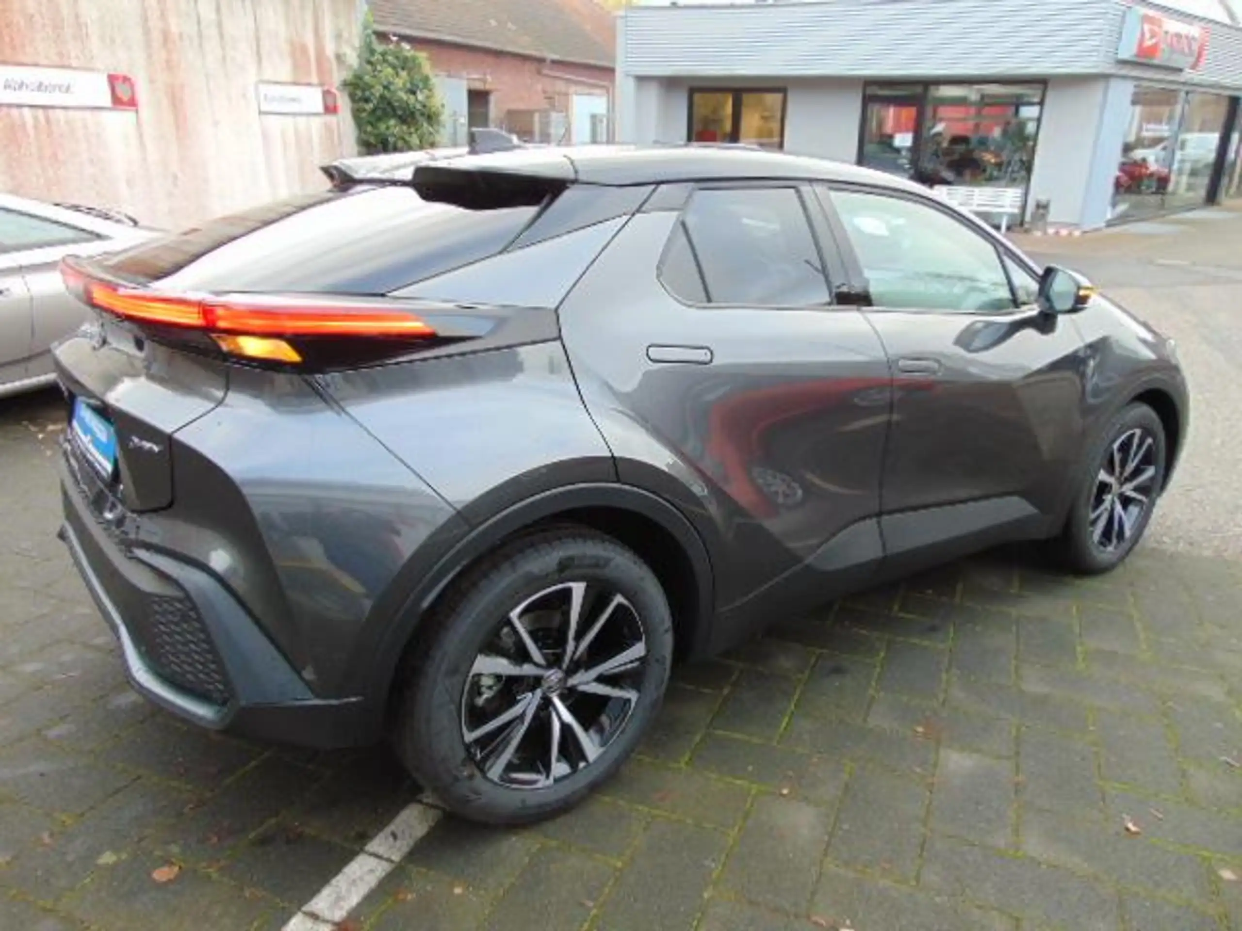 Toyota - C-HR