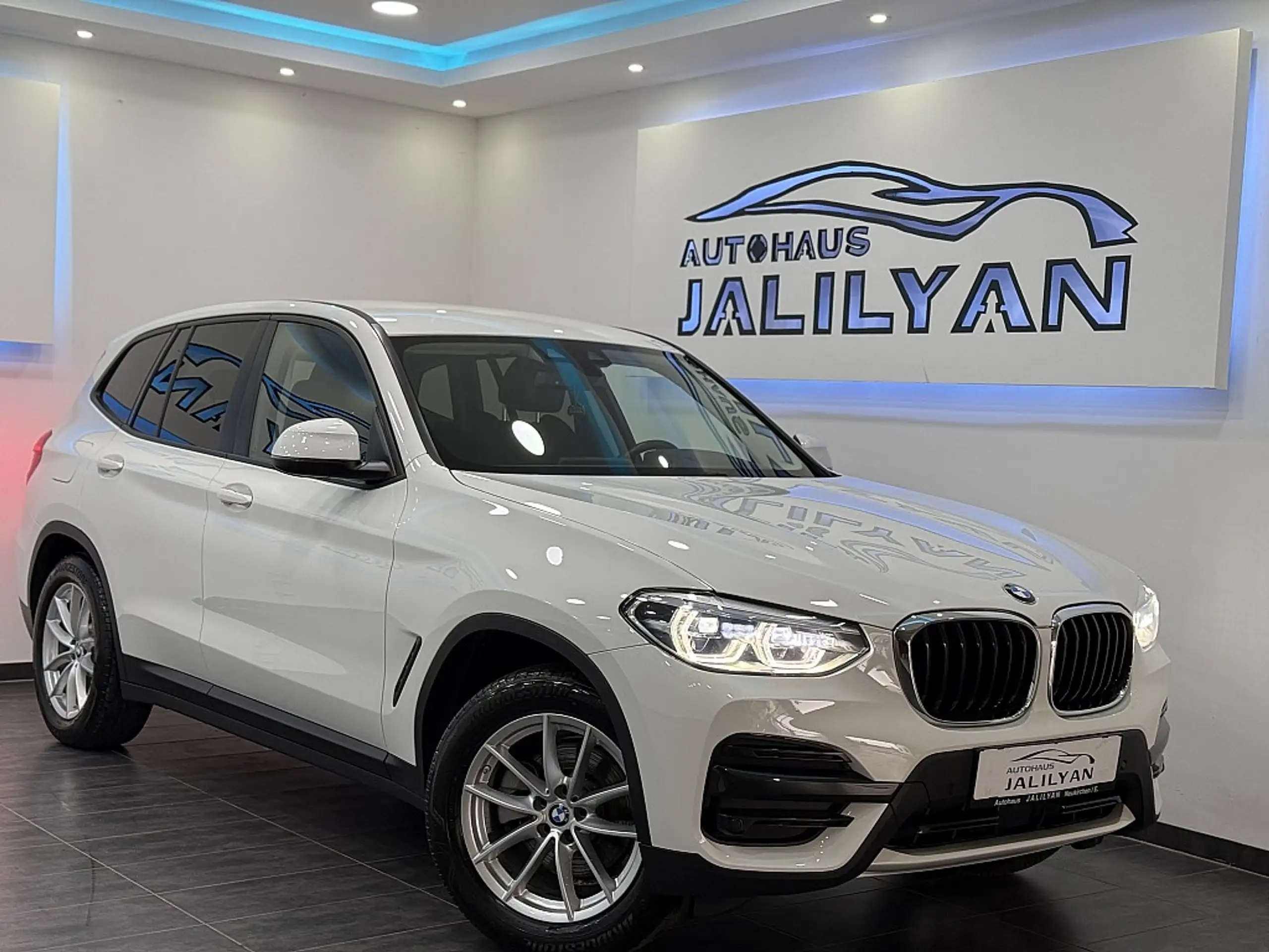 BMW - X3