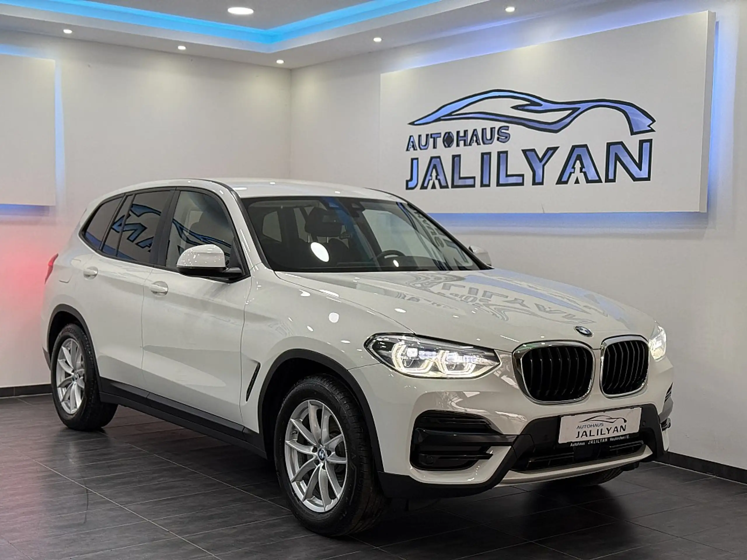 BMW - X3