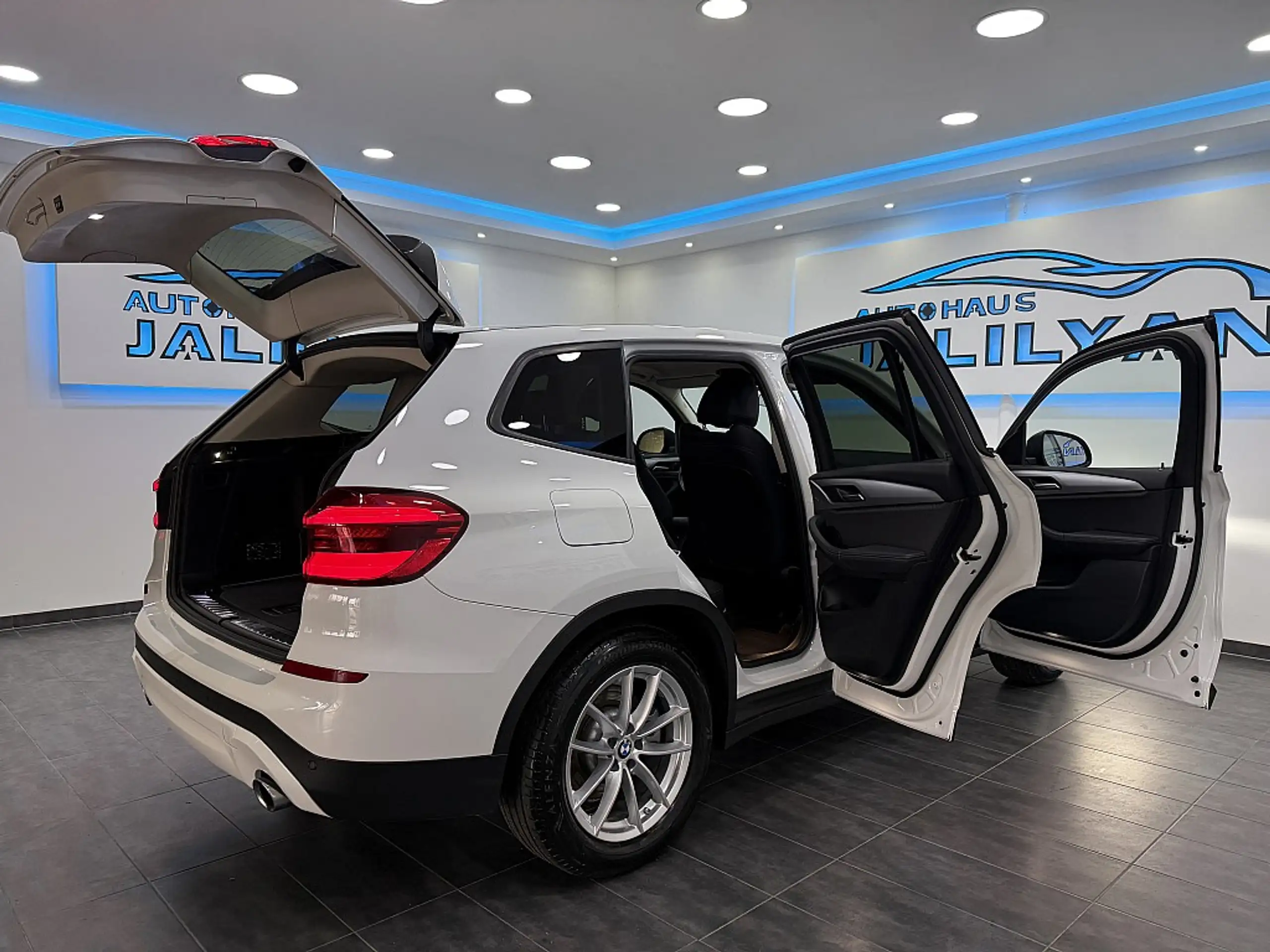 BMW - X3