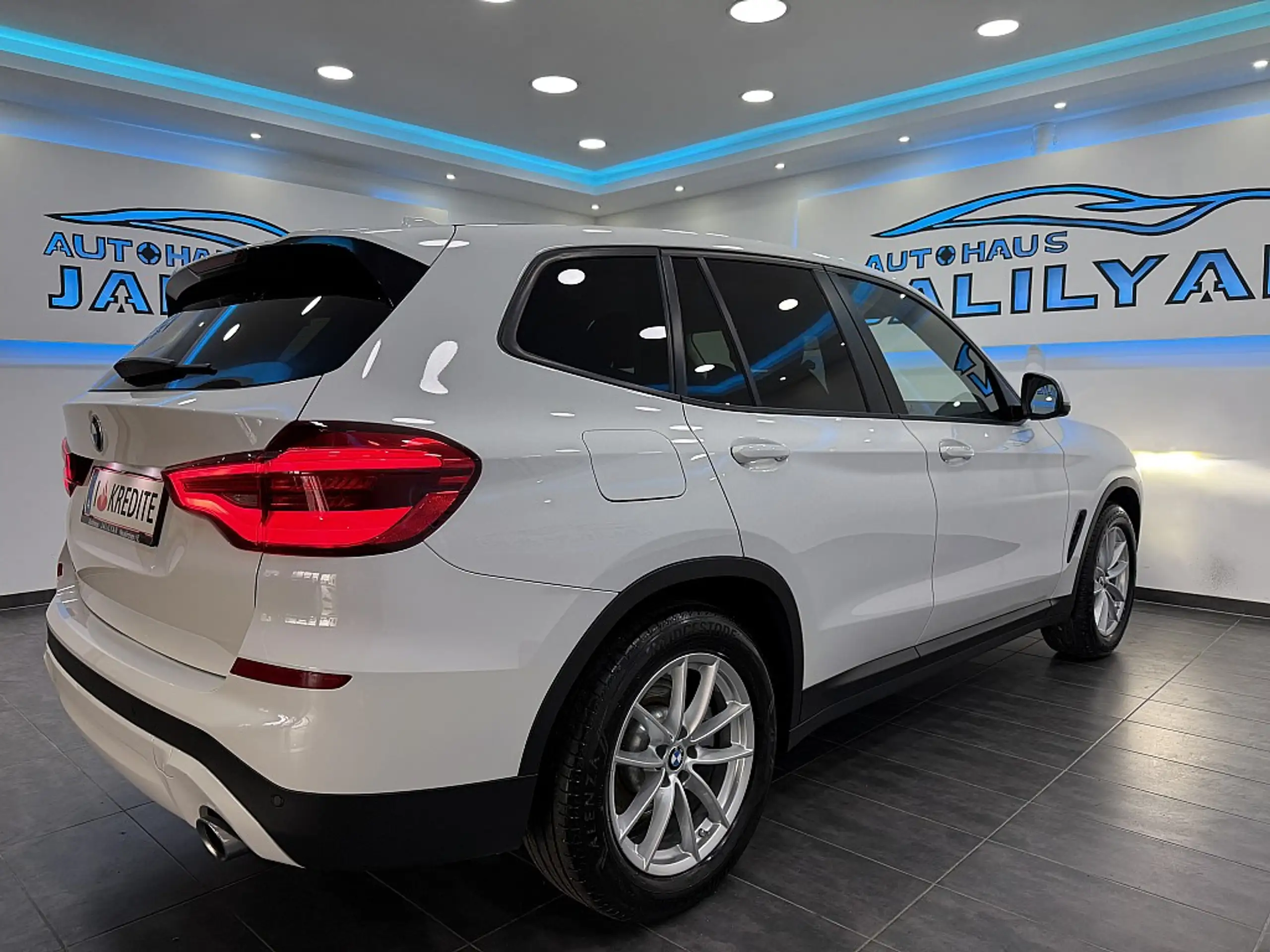 BMW - X3