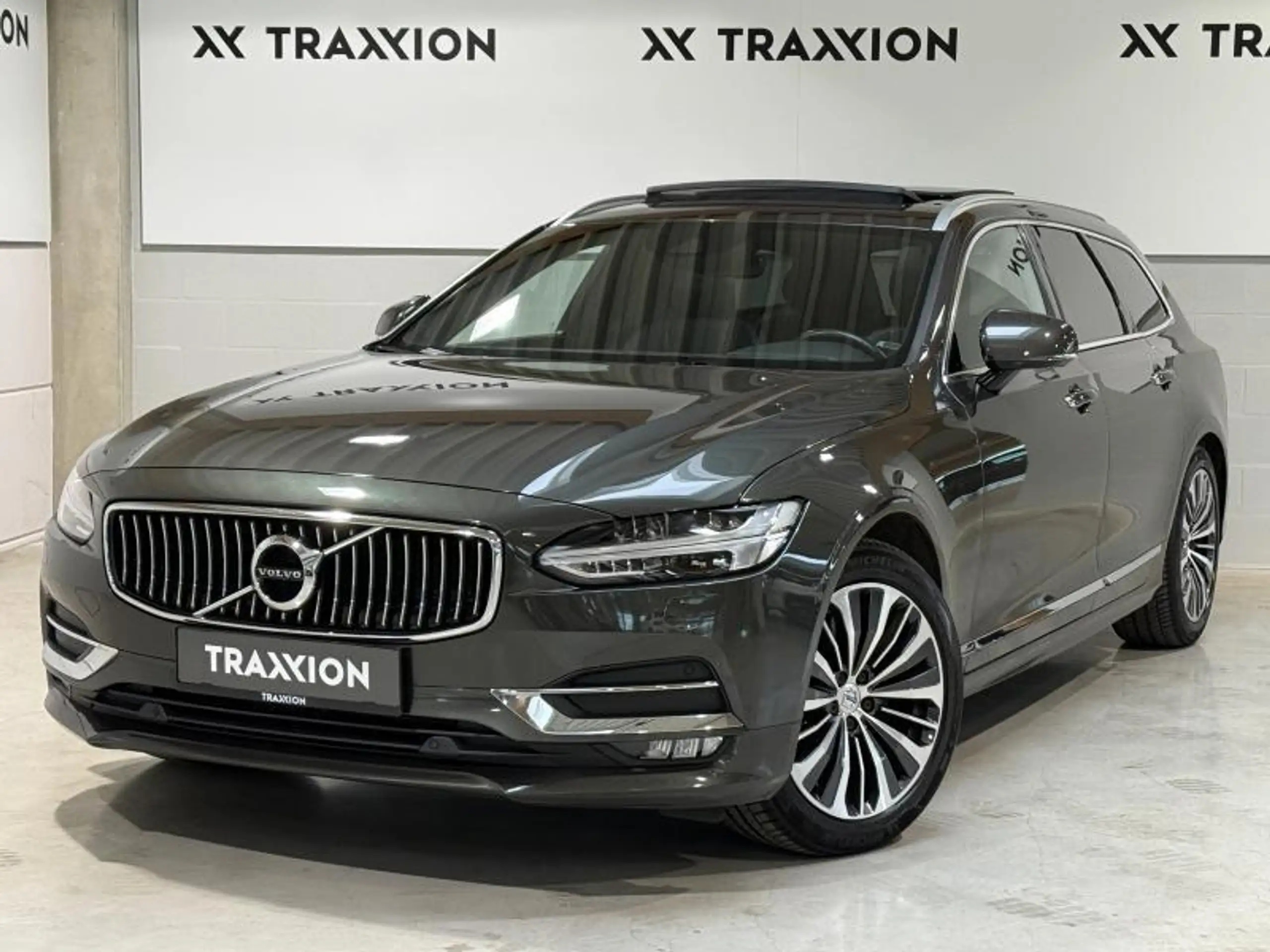 Volvo - V90