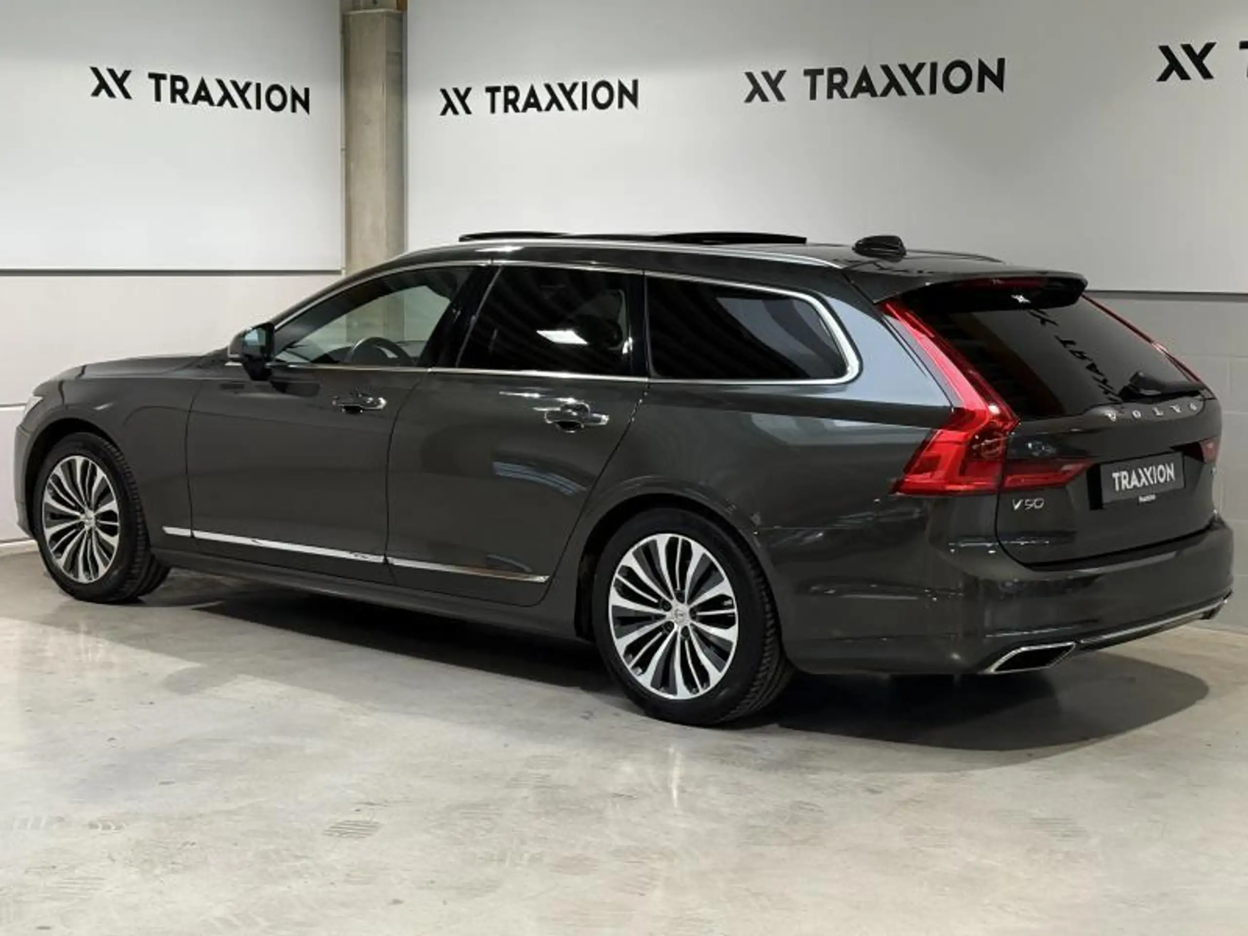 Volvo - V90